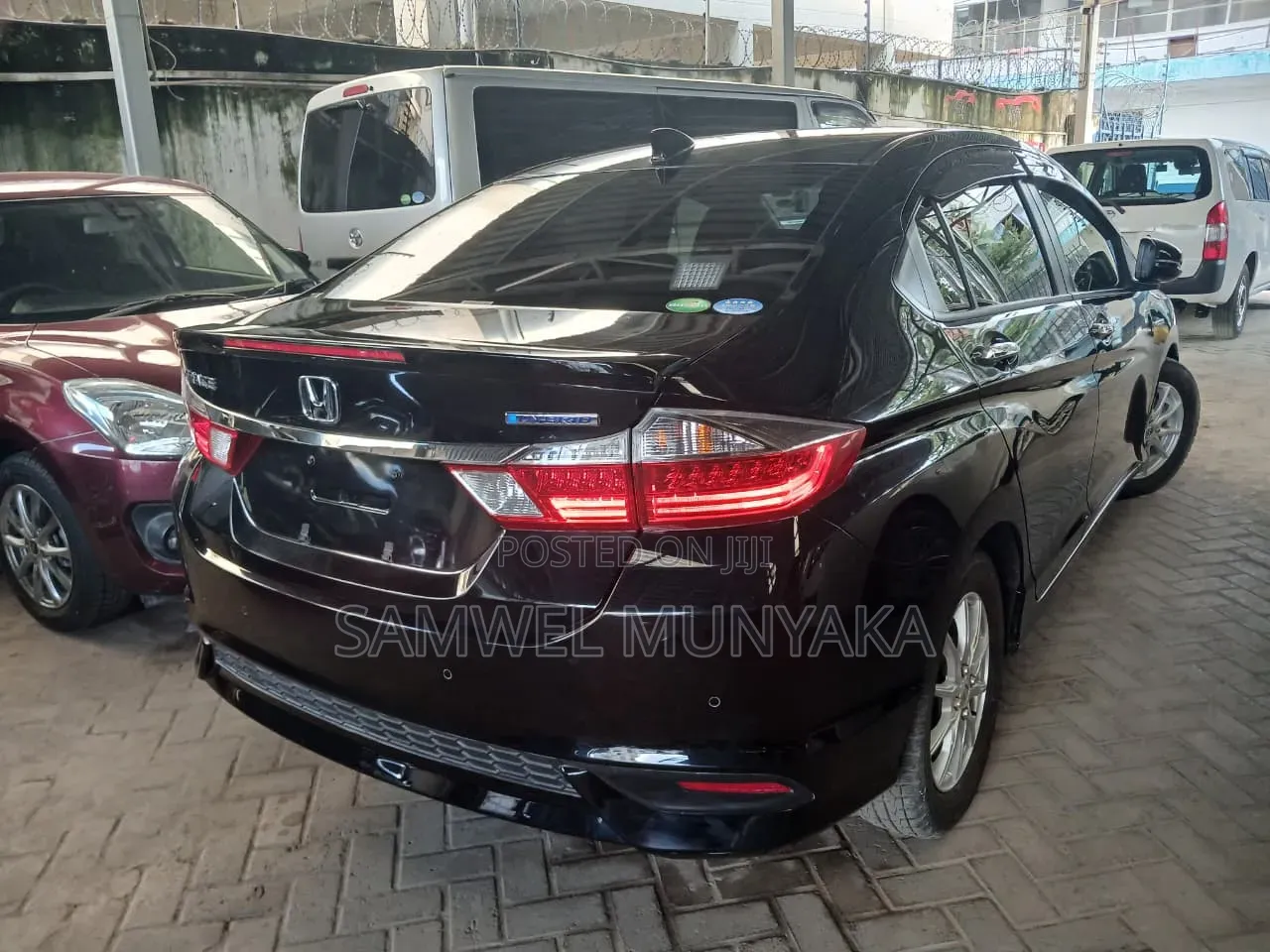 Honda Grace 1.5 Hybrid FWD 2020 Black