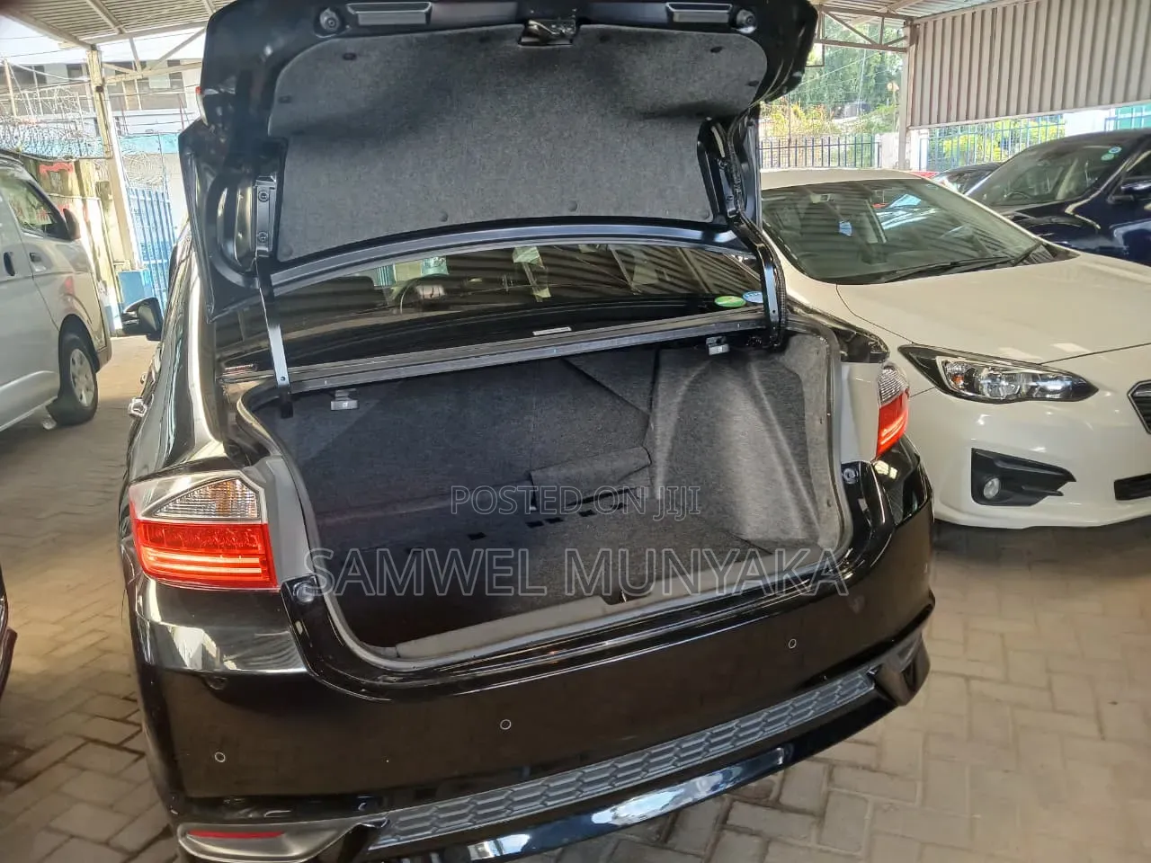 Honda Grace 1.5 Hybrid FWD 2020 Black