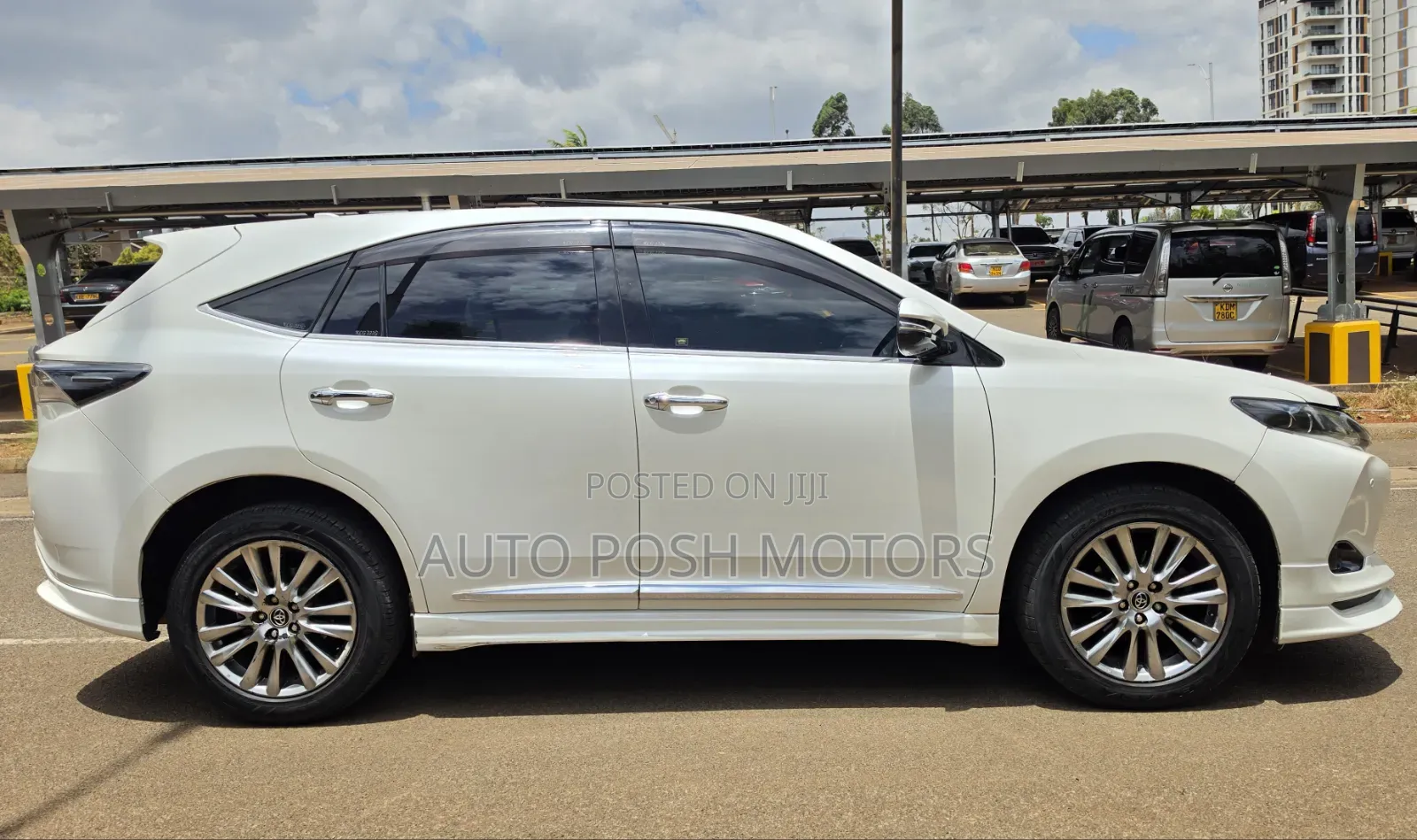 Toyota Harrier 2014 White
