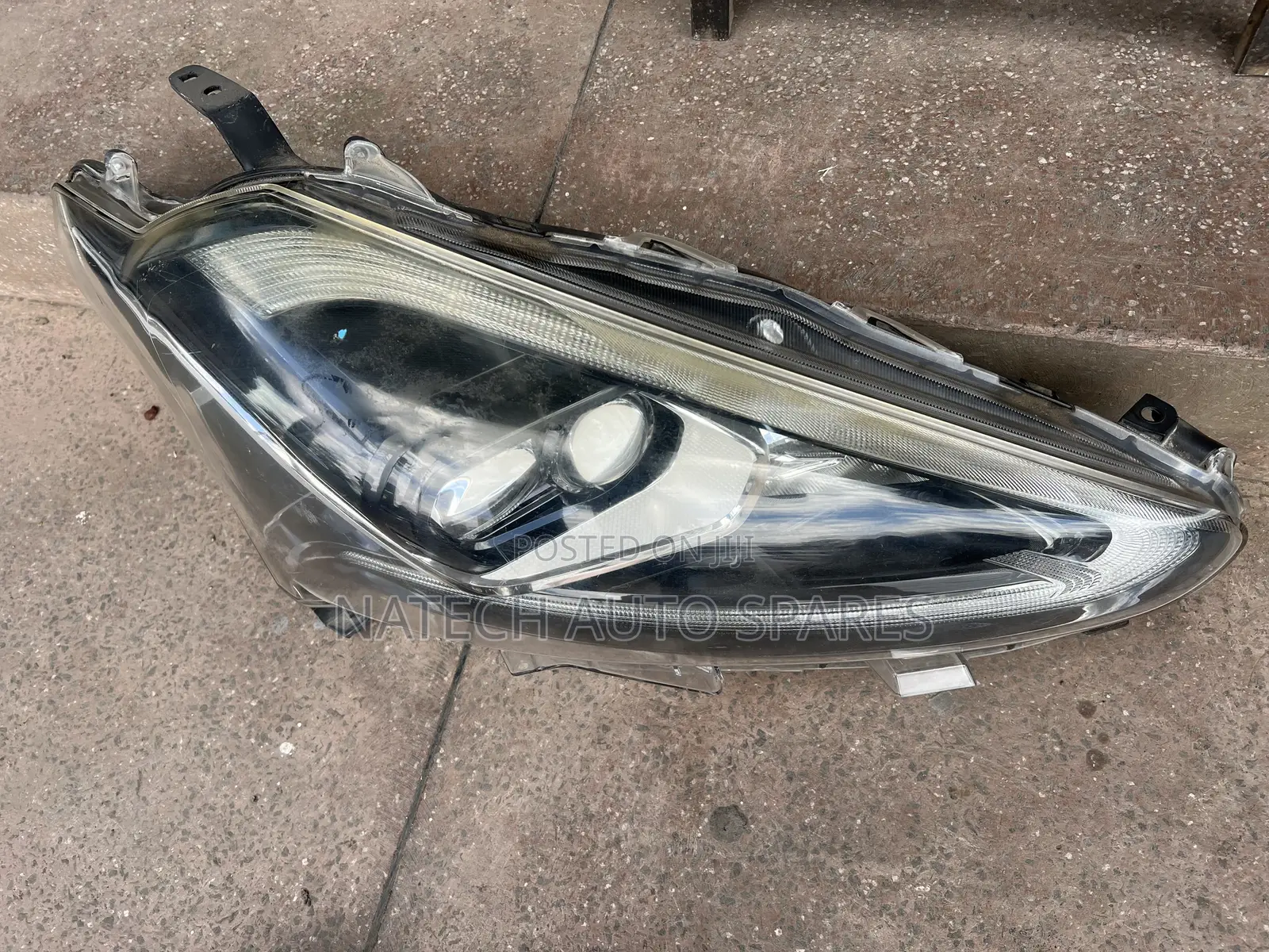 Toyota Sienta 2016 Headlight(52-282)