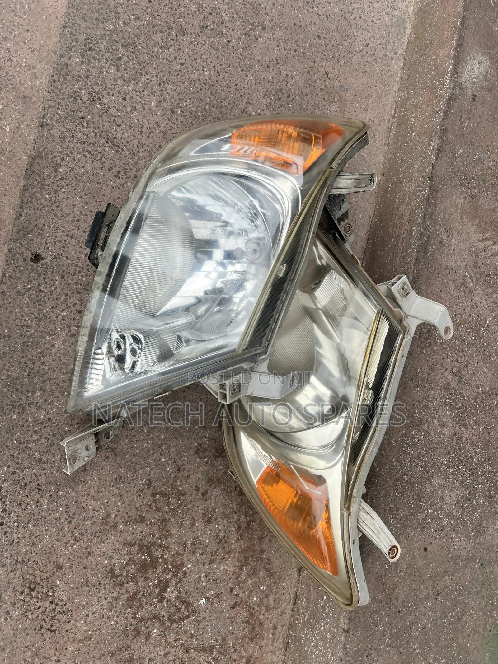 Toyota Hilux Headlight