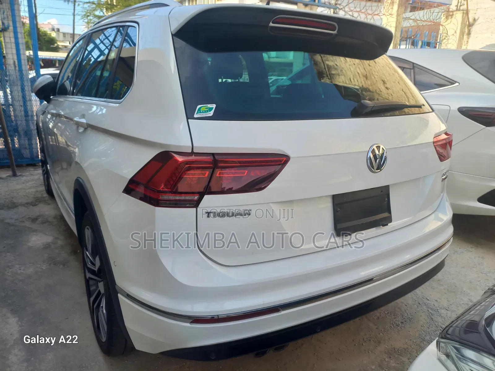 Volkswagen Tiguan 2.0T SE R-Line Black AWD 4MOTION 2020 White