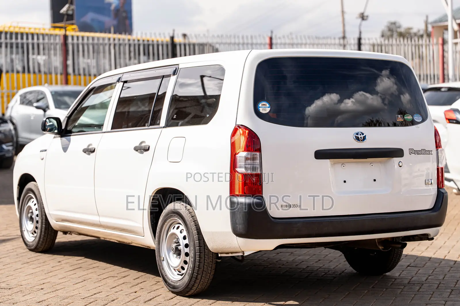 Toyota Probox 1.5 Hybrid DX 2020 White