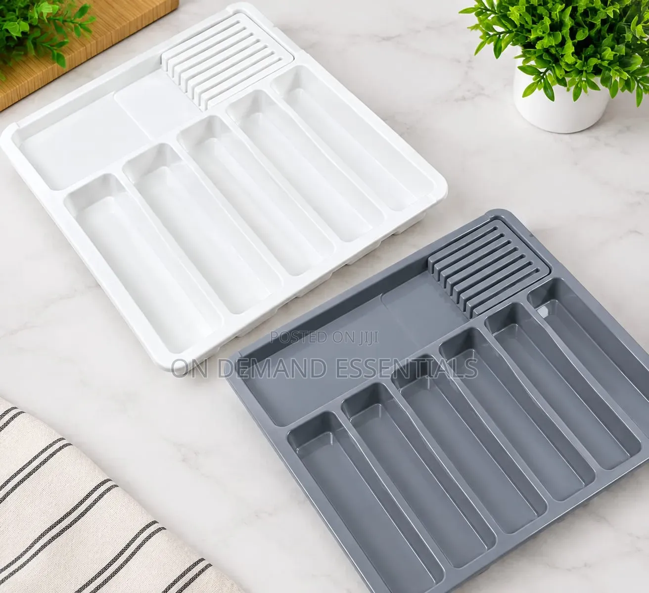 Sleek Multi-Compartment Cutlery Organisers