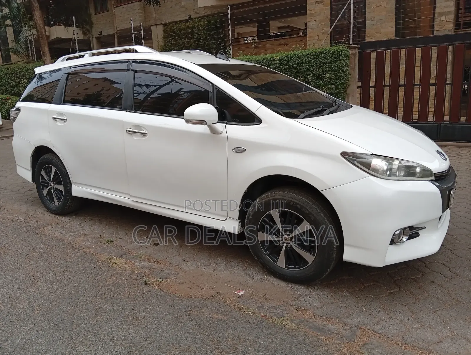 Toyota Wish 2016 White