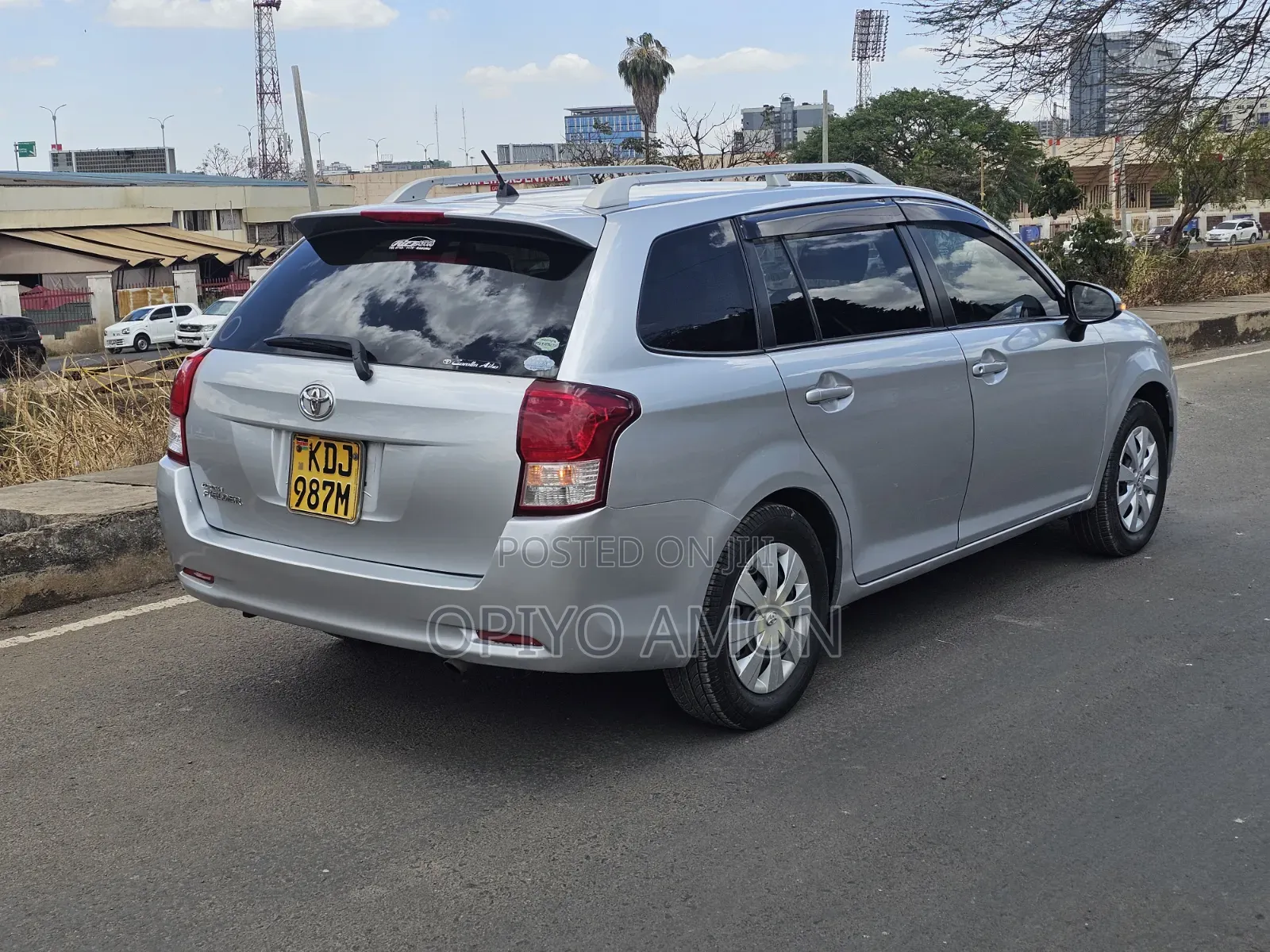Toyota Corolla Fielder 2016 Silver