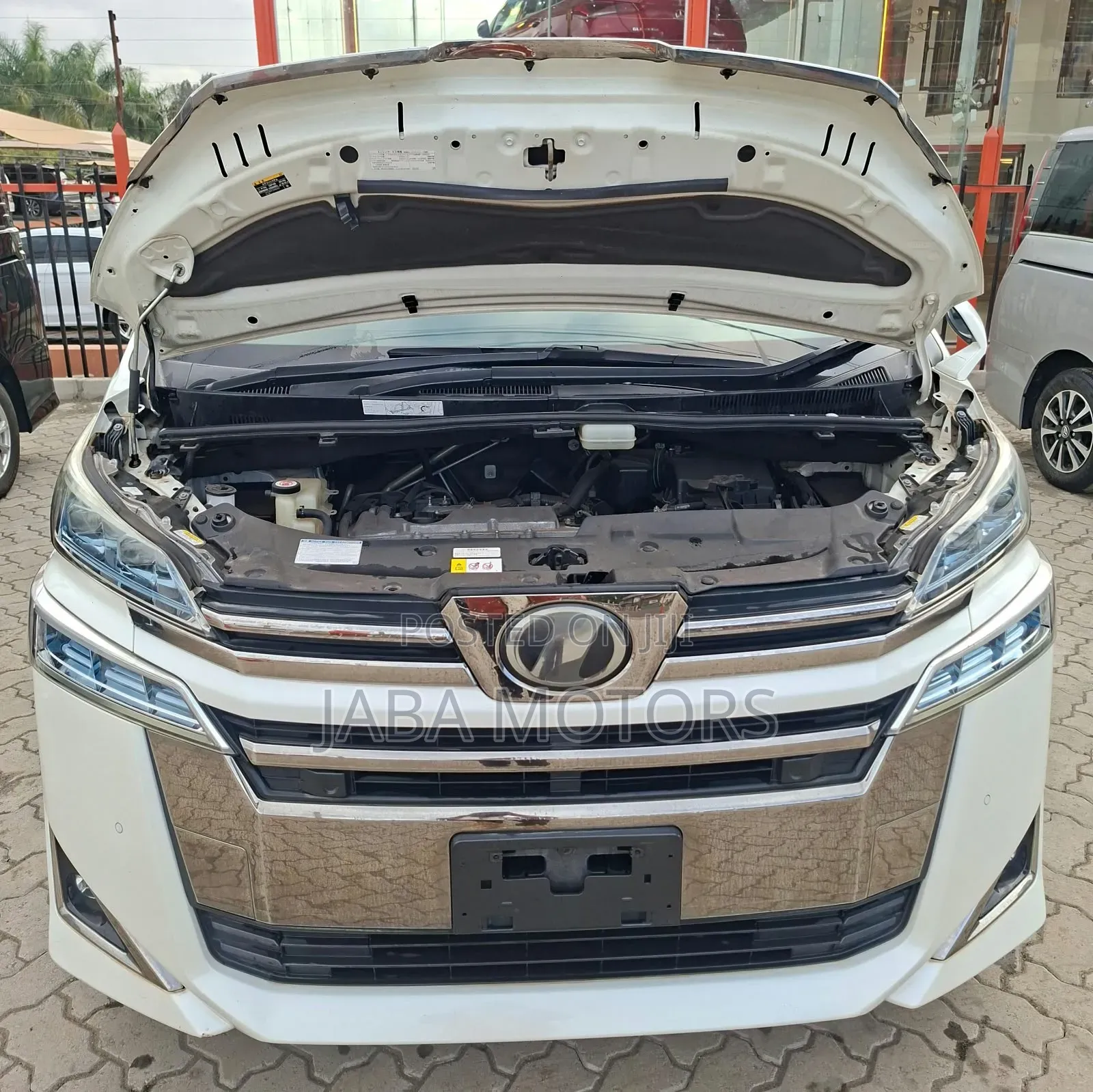 Toyota Alphard 2019 White