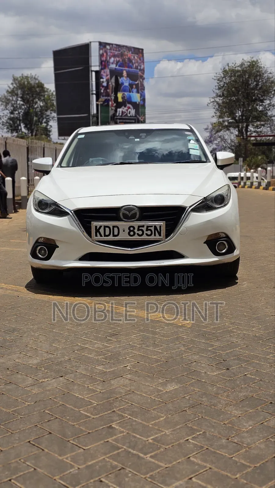 Mazda Axela SV Premium 2014 Pearl