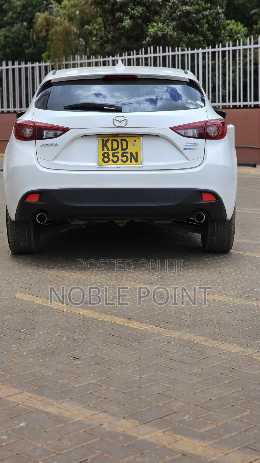 Mazda Axela SV Premium 2014 Pearl