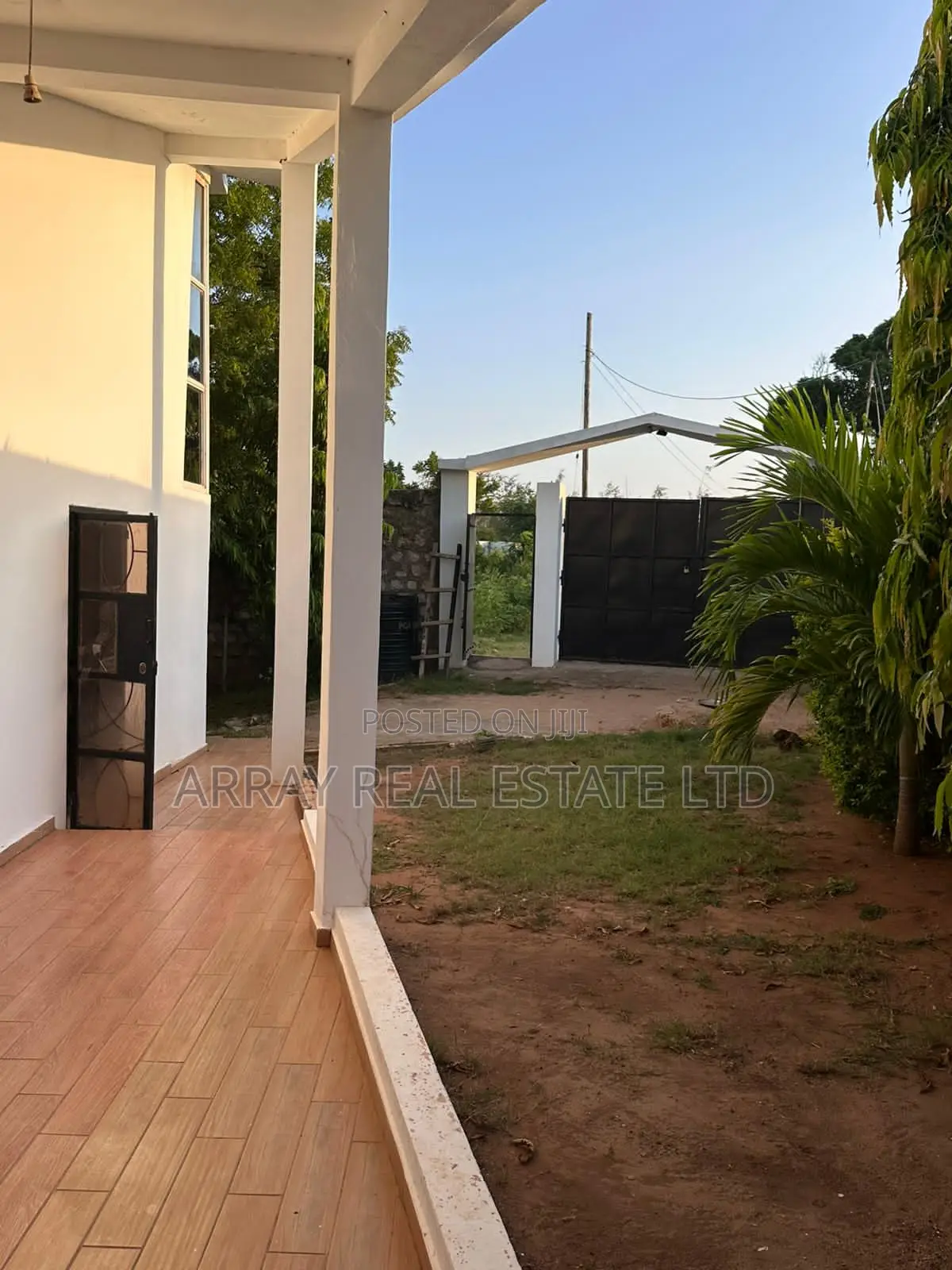 Furnished 2bdrm Maisonette in Ganda for sale