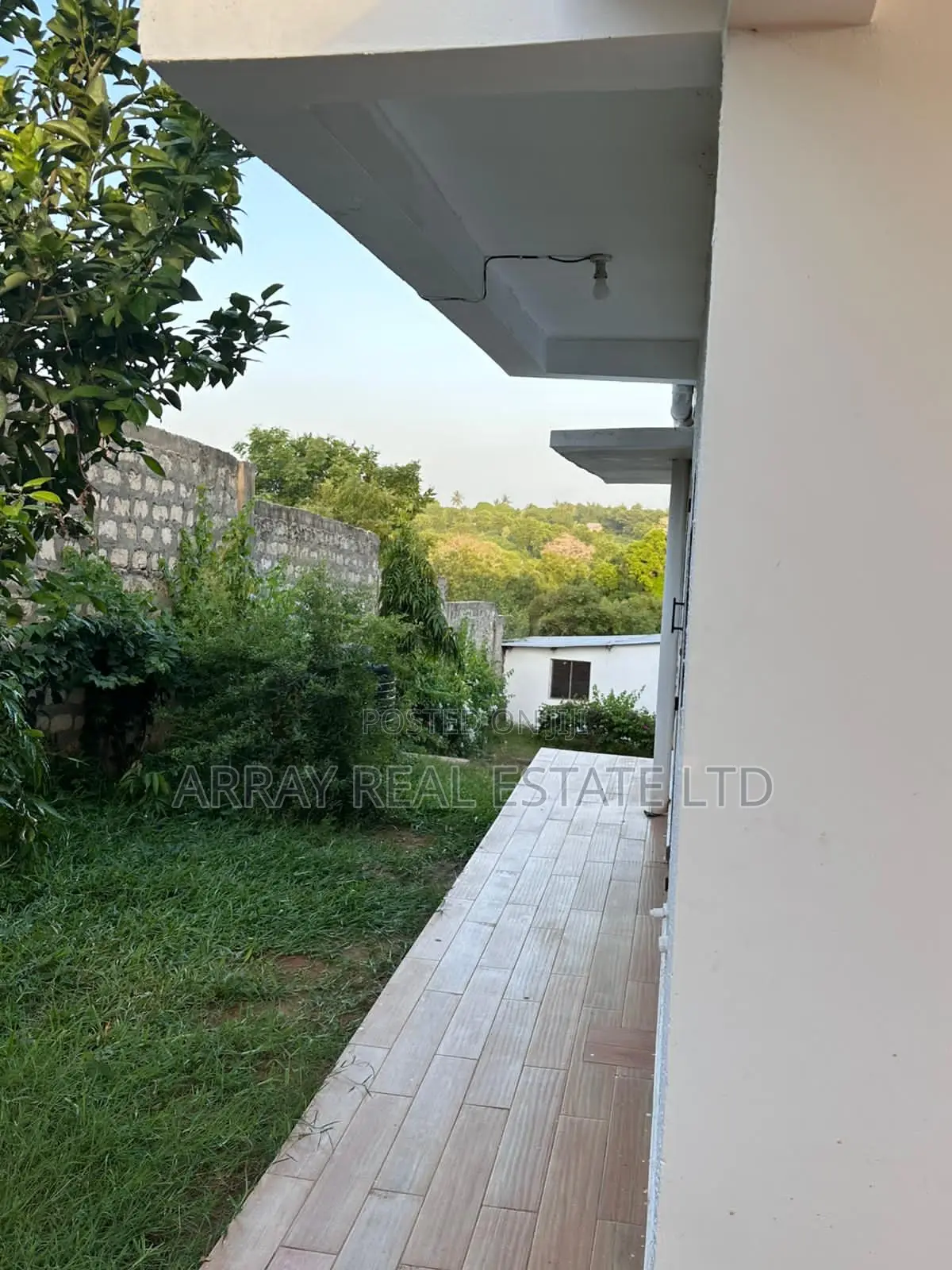 Furnished 2bdrm Maisonette in Ganda for sale