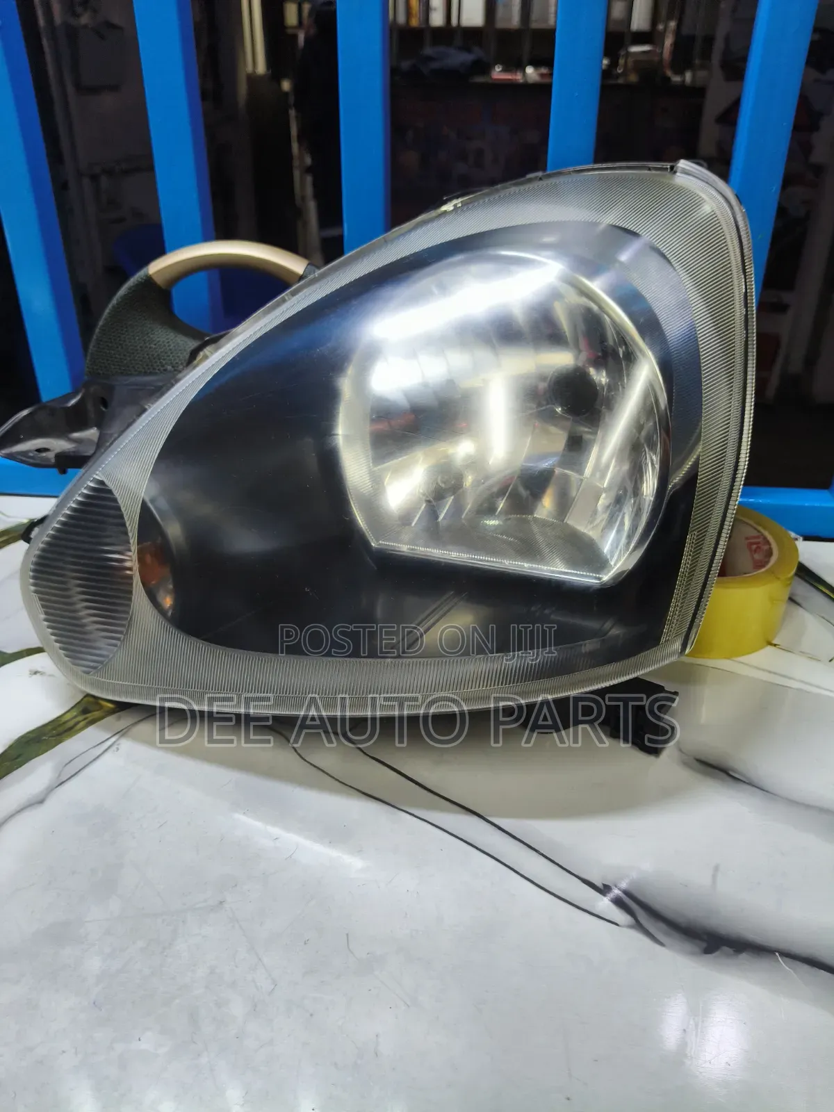 Daihatsu Mira 2011 Headlight