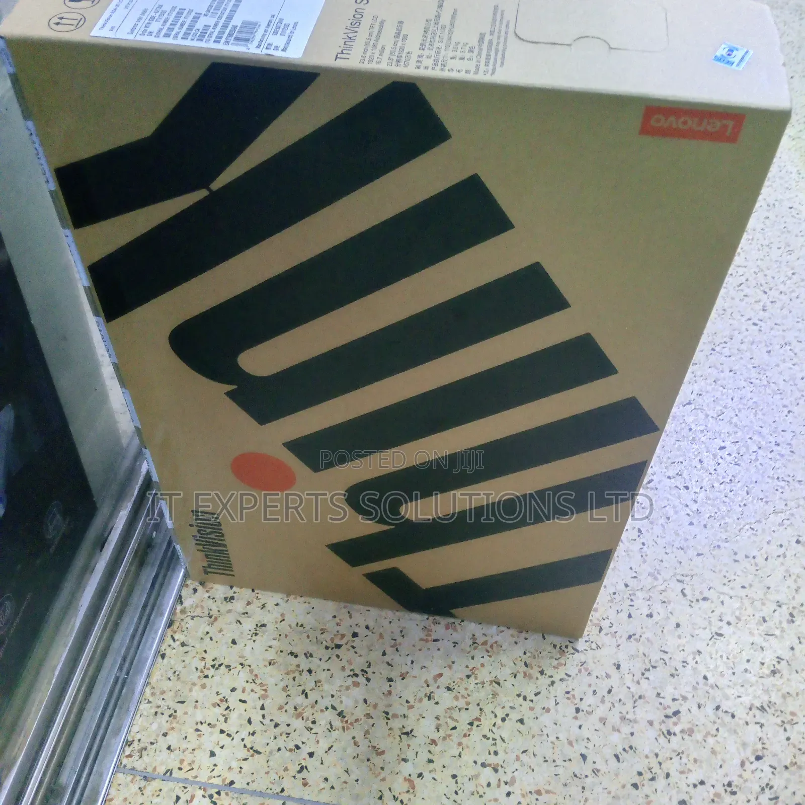 S24i-30 Lenovo ThinkVision S24i-30 Monitor, Raven Black Color