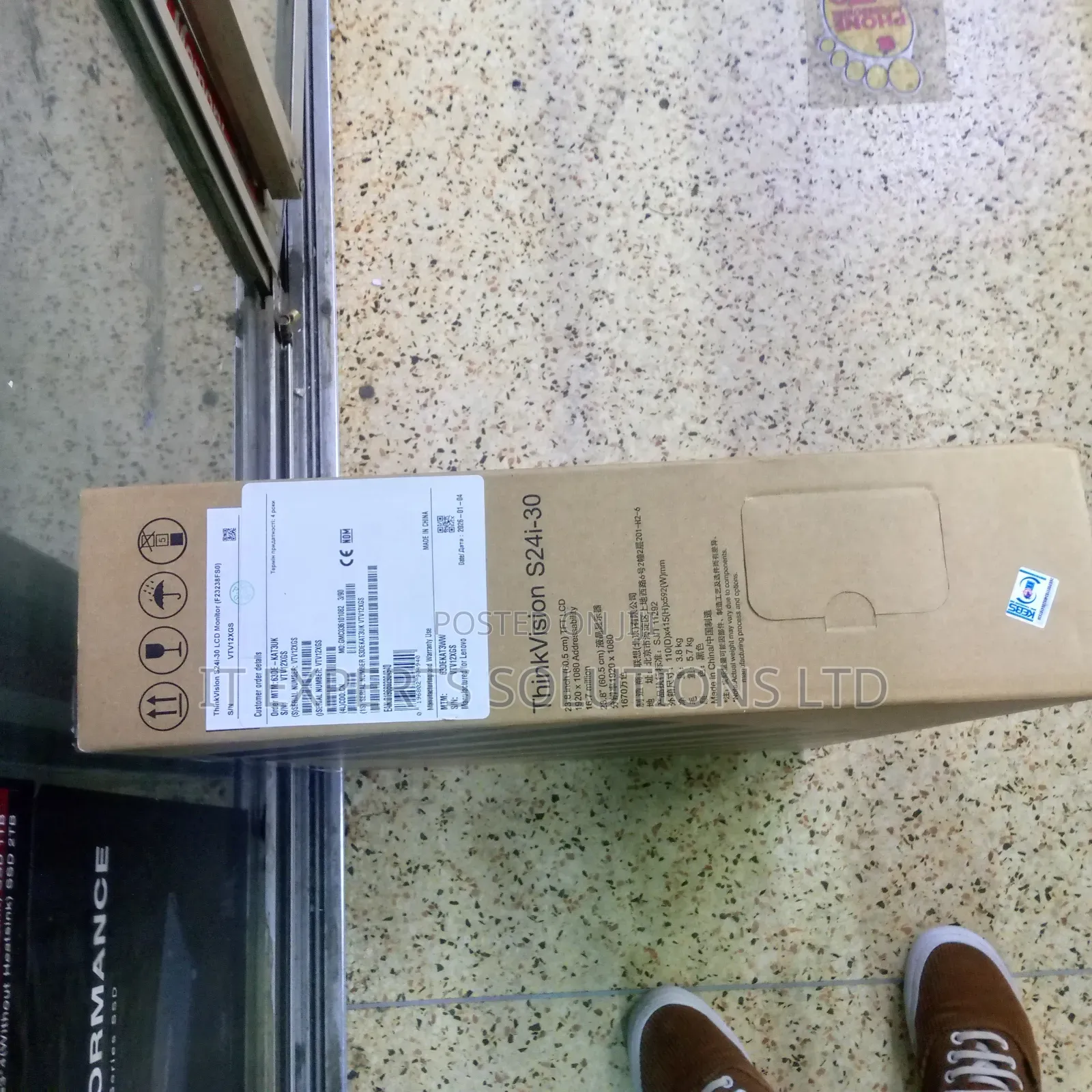 S24i-30 Lenovo ThinkVision S24i-30 Monitor, Raven Black Color
