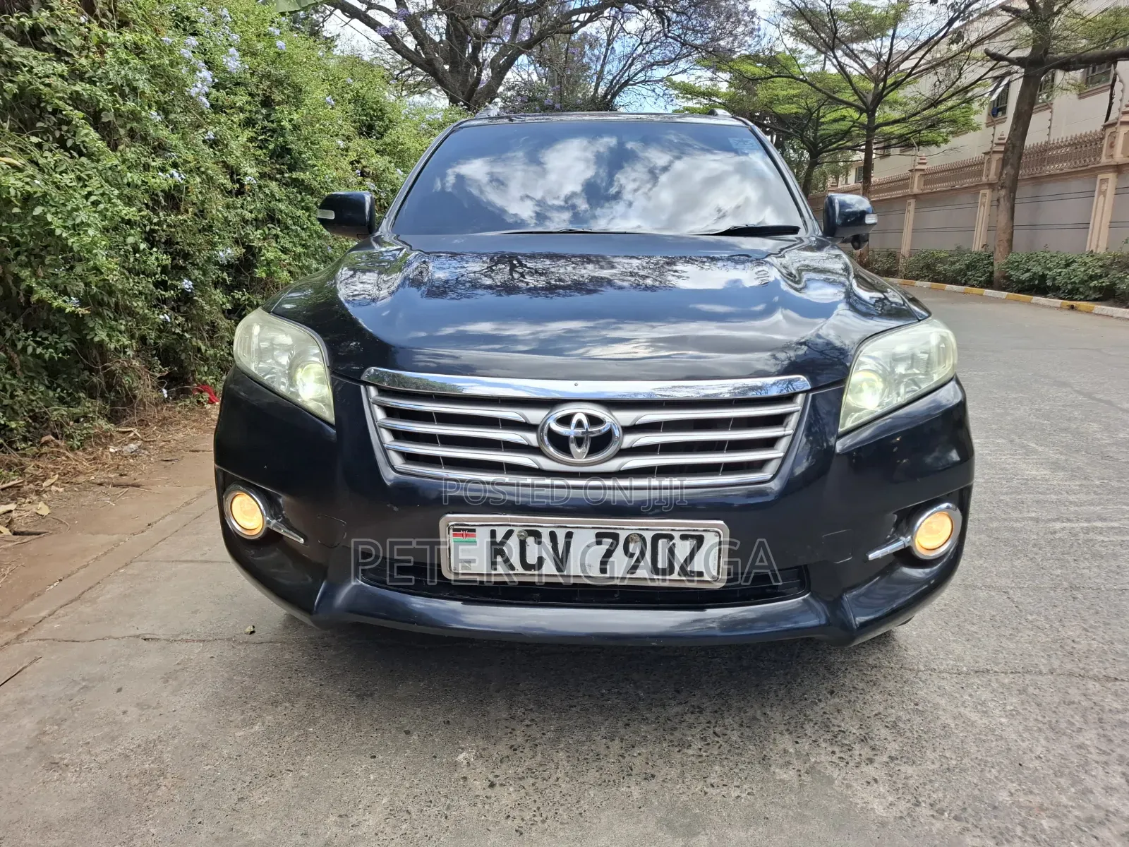 Toyota Vanguard 2012 Black