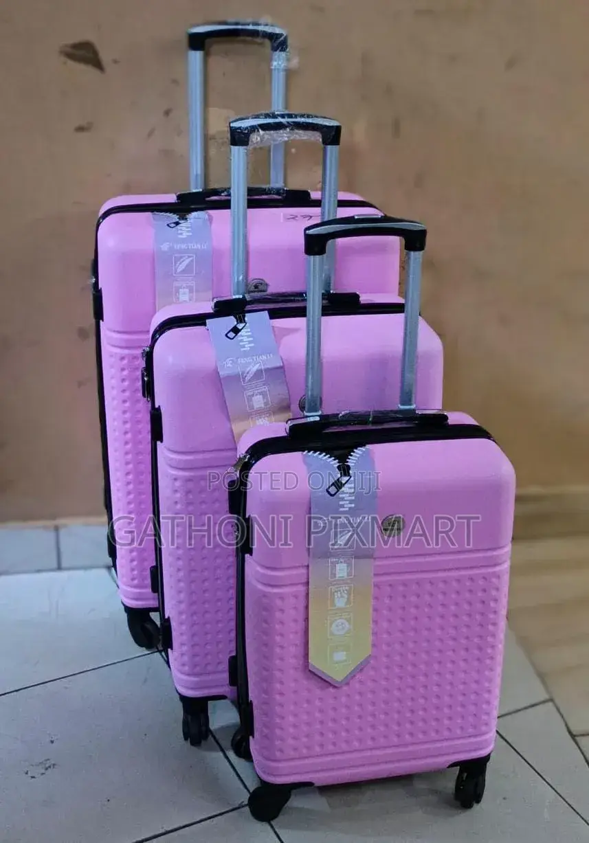 Size 4 Luxurious 3-in-1 Fibre Travel Suitcase Set