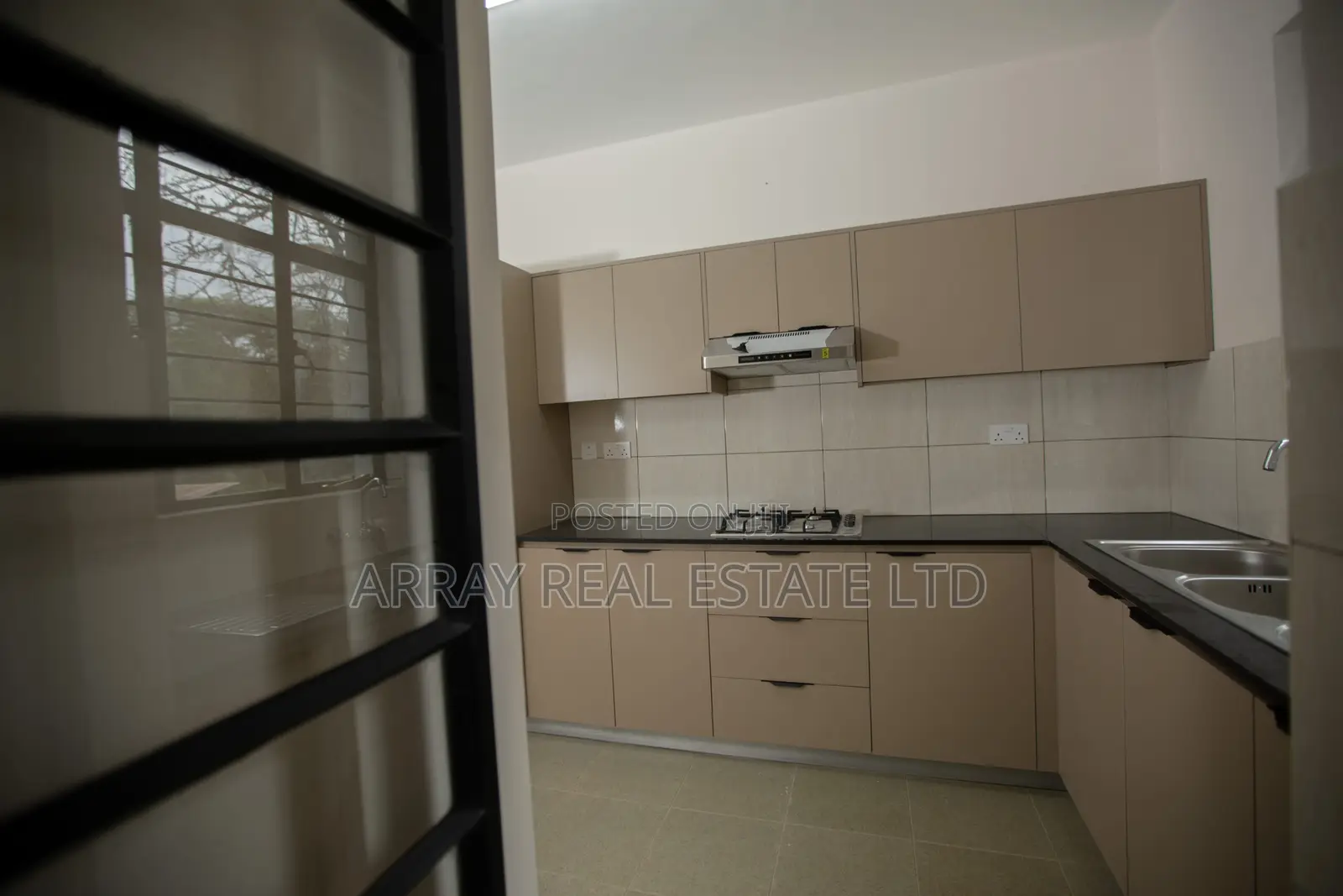 Furnished 4bdrm Villa in National, Mlolongo for sale