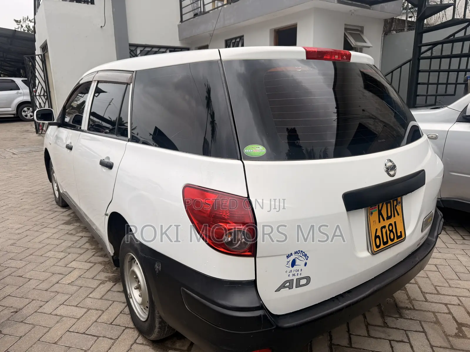 Nissan Advan 2016 White