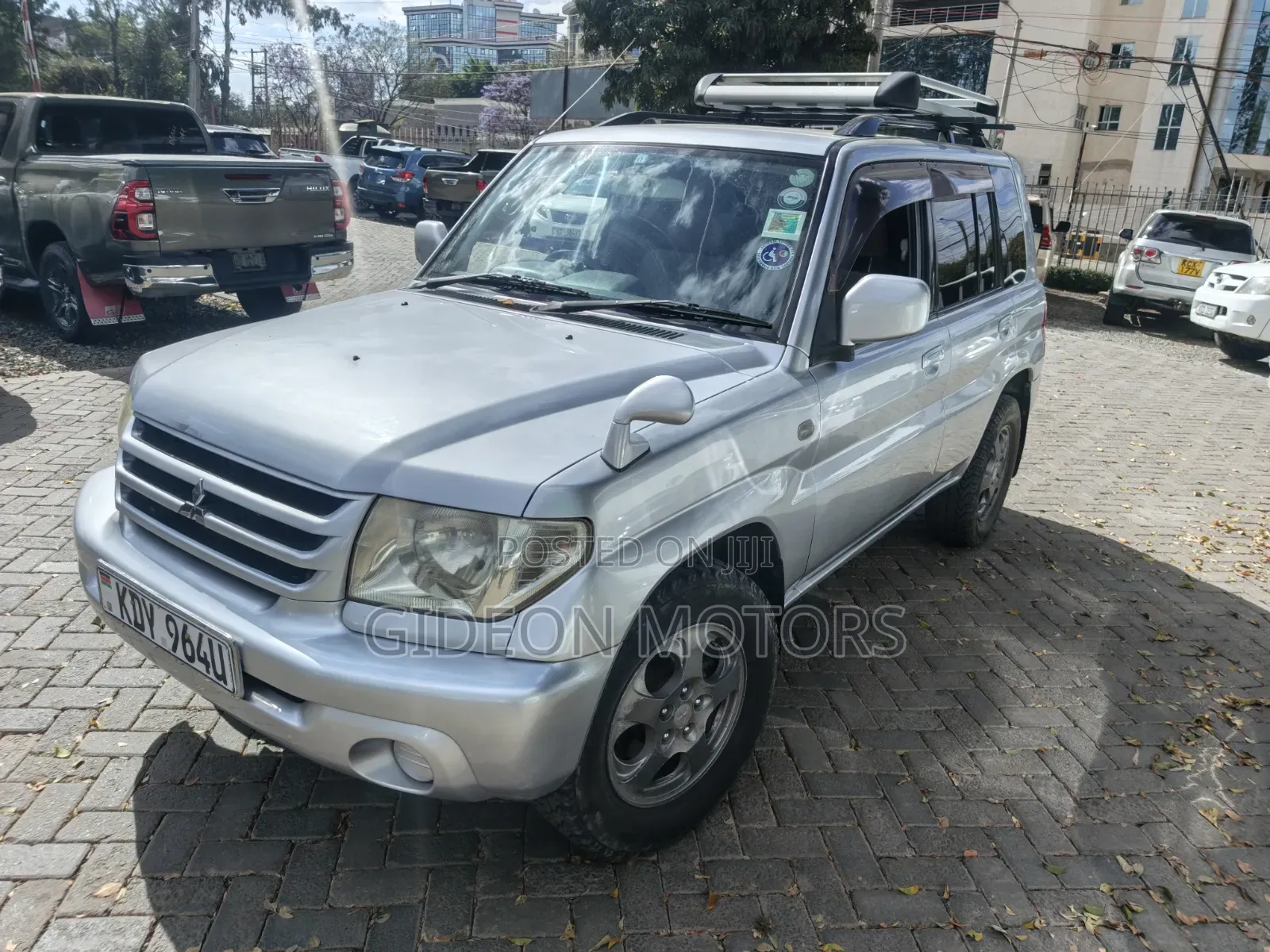 Mitsubishi Pajero 2004 Silver