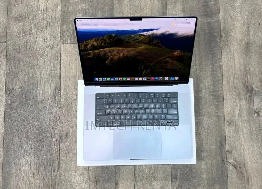Laptop Apple MacBook Pro 2021 M1 16GB Apple M1 SSD 512GB