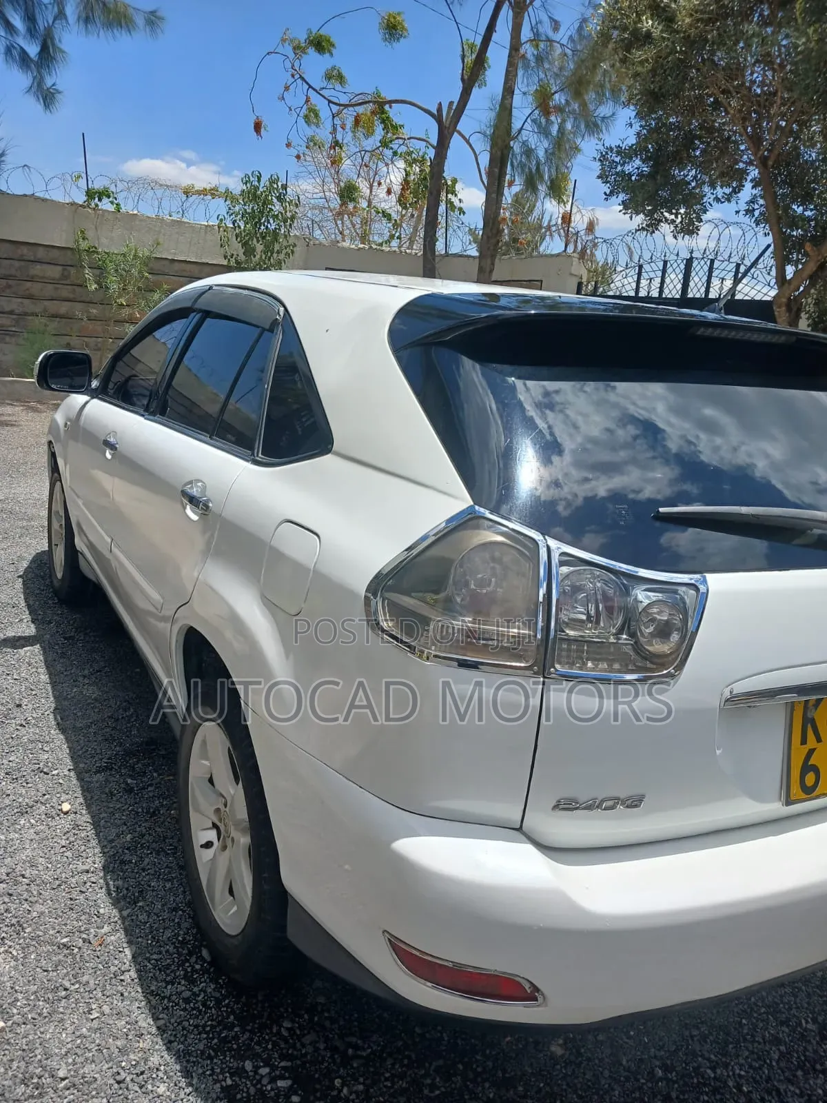 Toyota Harrier 2.4 2011 White