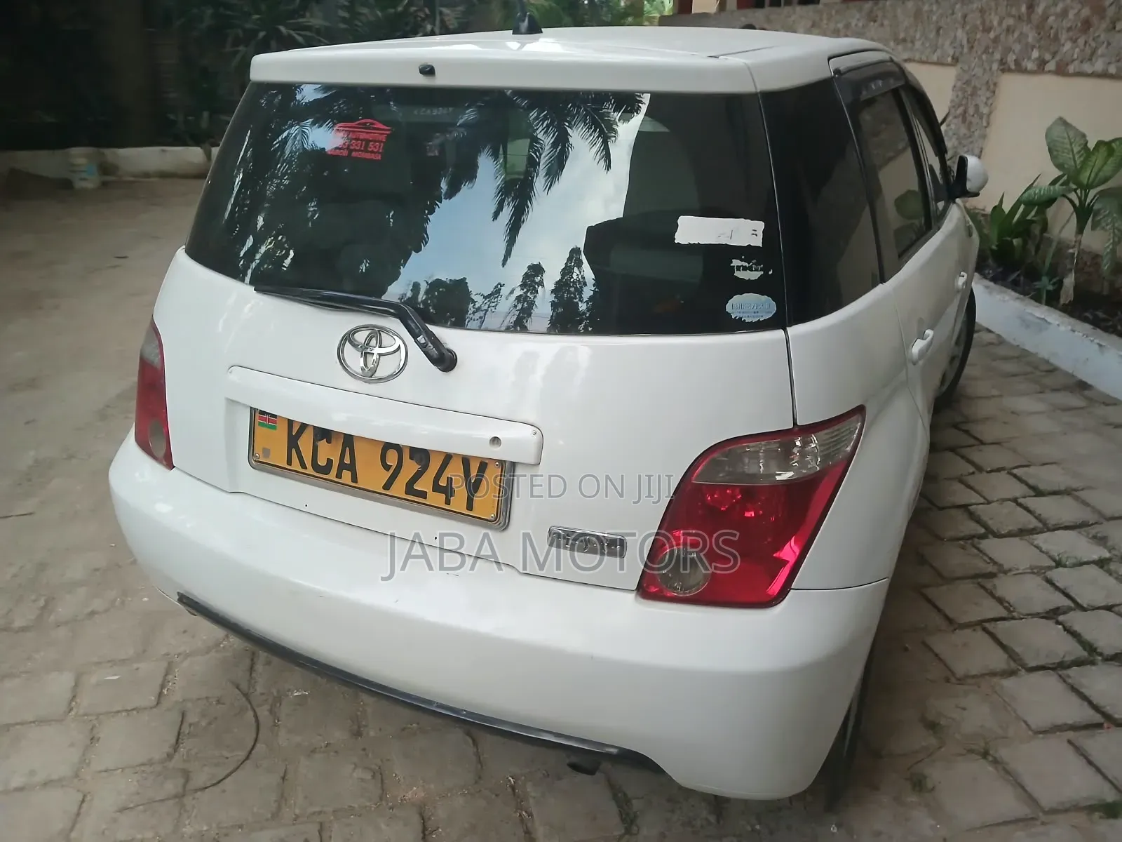 Toyota IST 2007 White