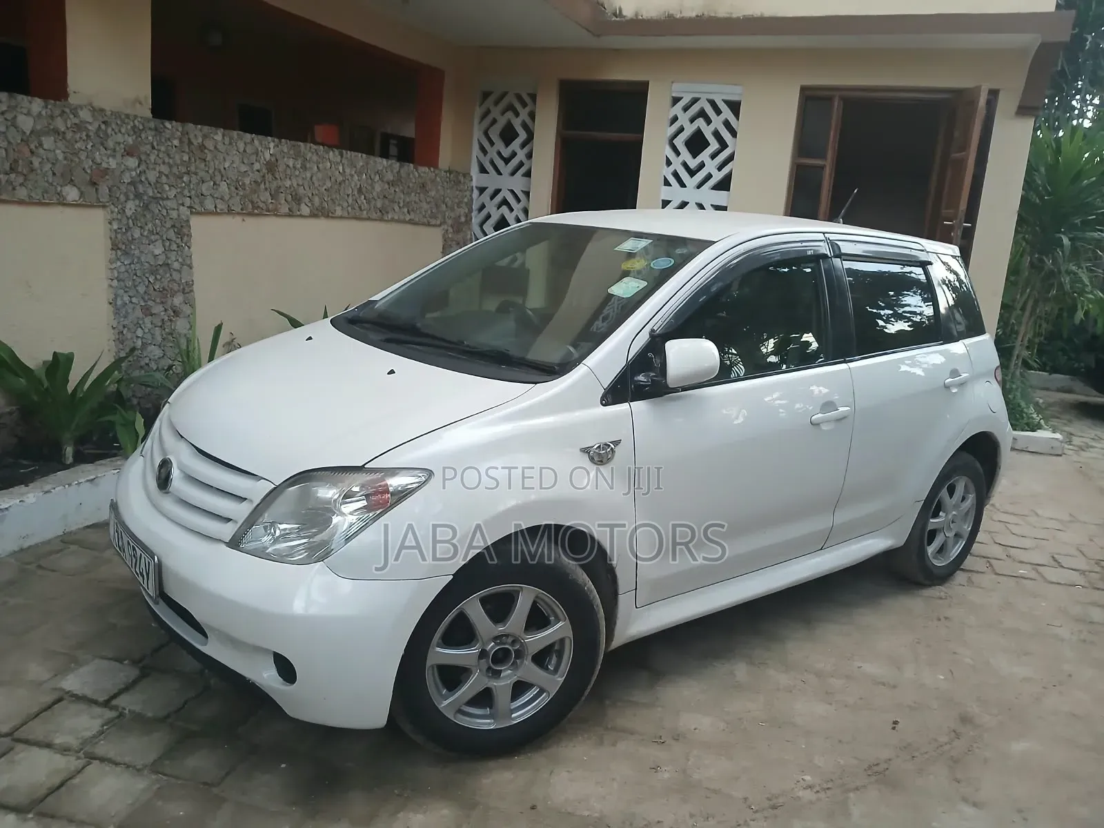 Toyota IST 2007 White