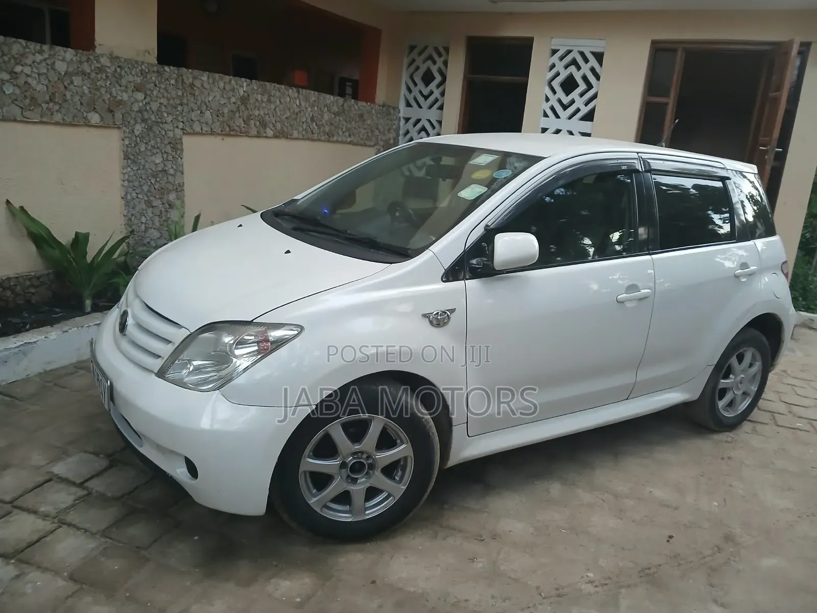 Toyota IST 2007 White
