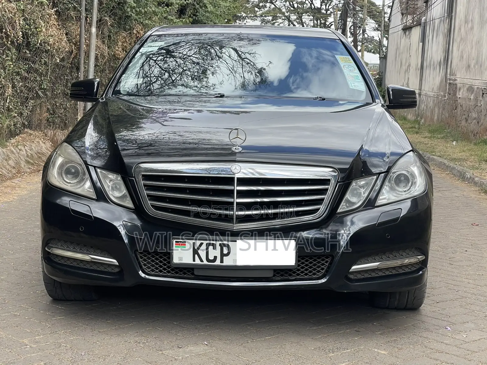 Mercedes-Benz E300 2011 Black
