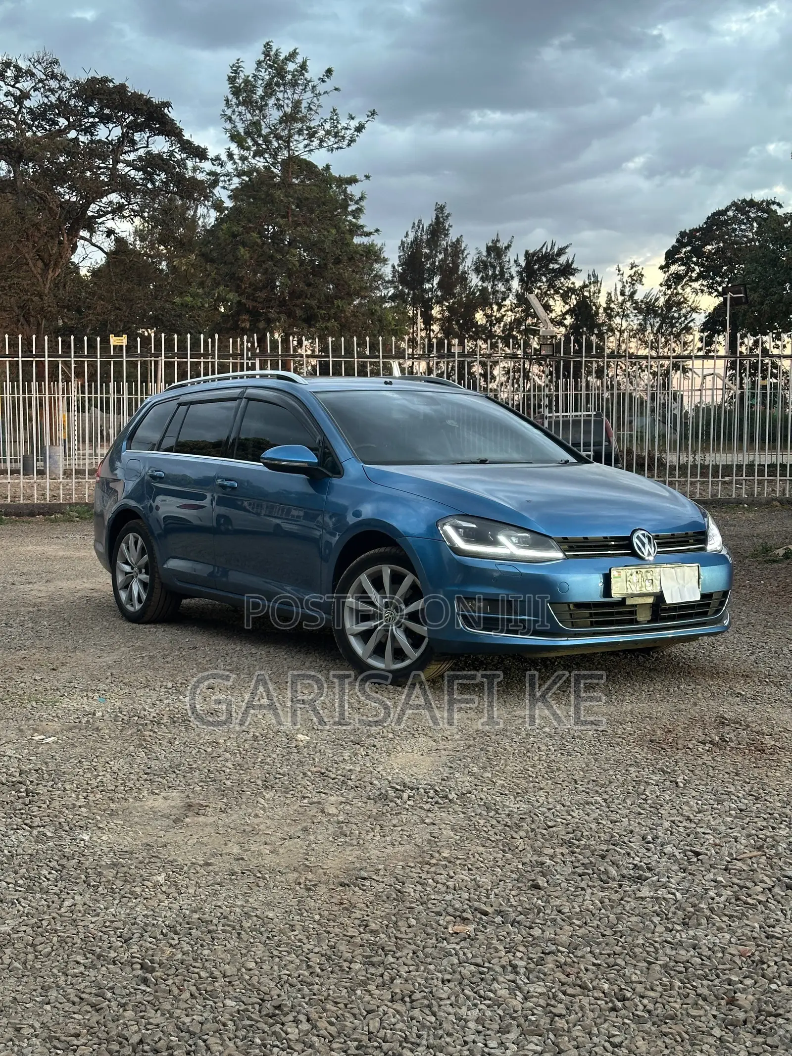 Volkswagen Golf Variant 2014 Blue