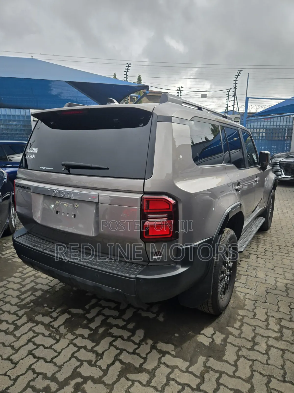 Toyota Land Cruiser Prado 2.7 2024 Silver
