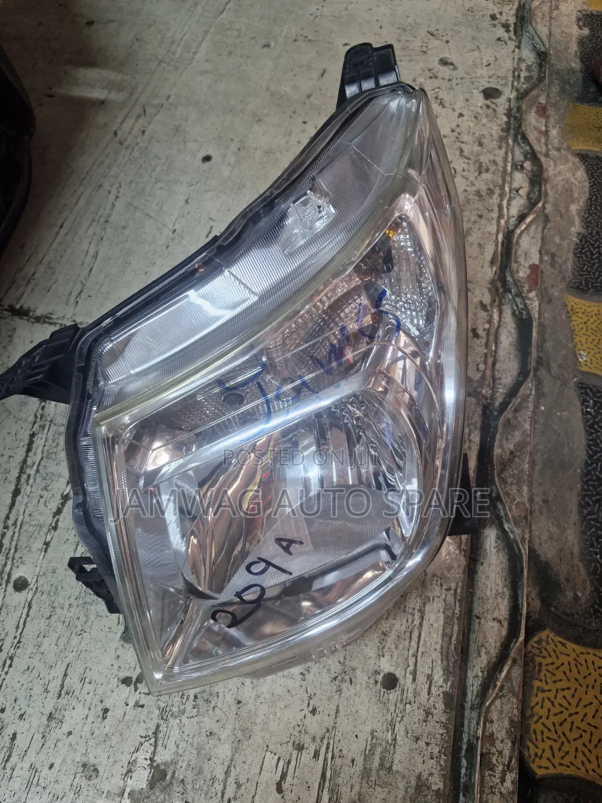 Suzuki WagonR Headlights