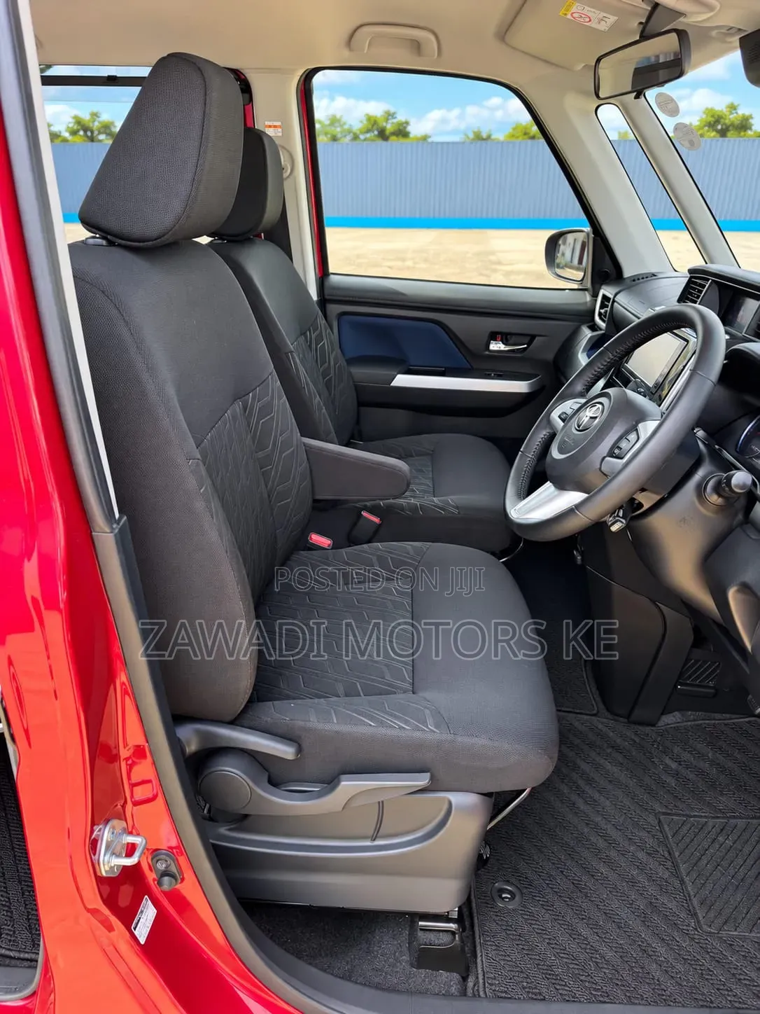 Toyota Tank 1.0 FWD 2019 Red