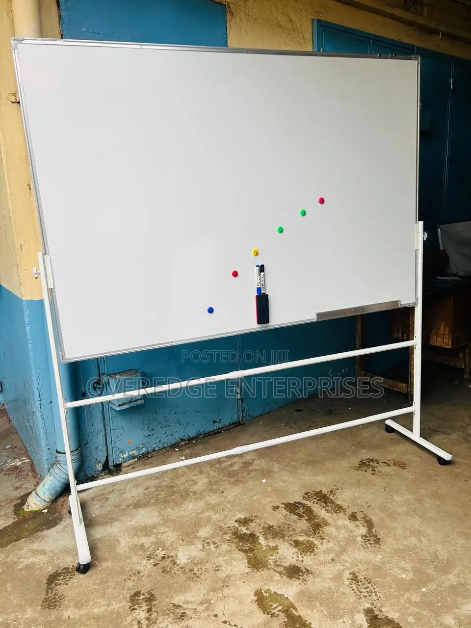 4ftx3ft Board With Stand Magnets and Marker Pen