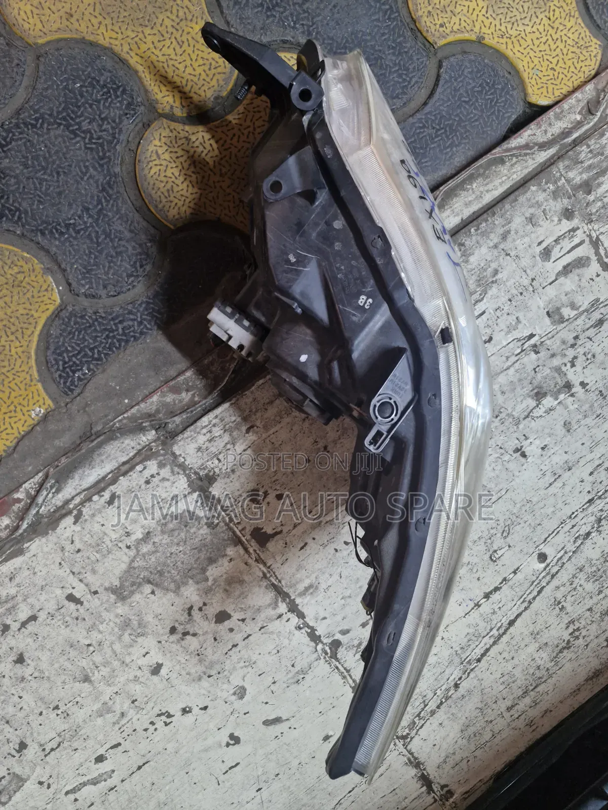 Subaru Exiga Headlights