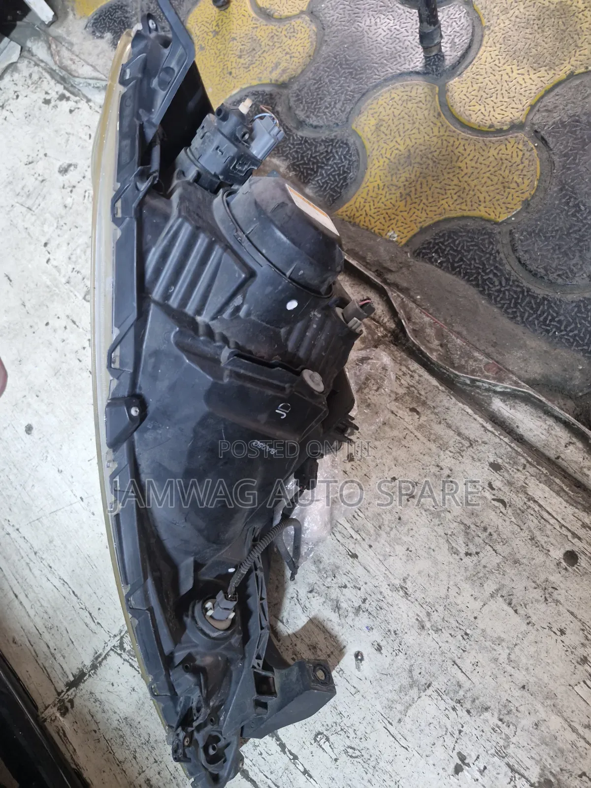 Honda Fit Shuttle Headlights 2009 to 2010