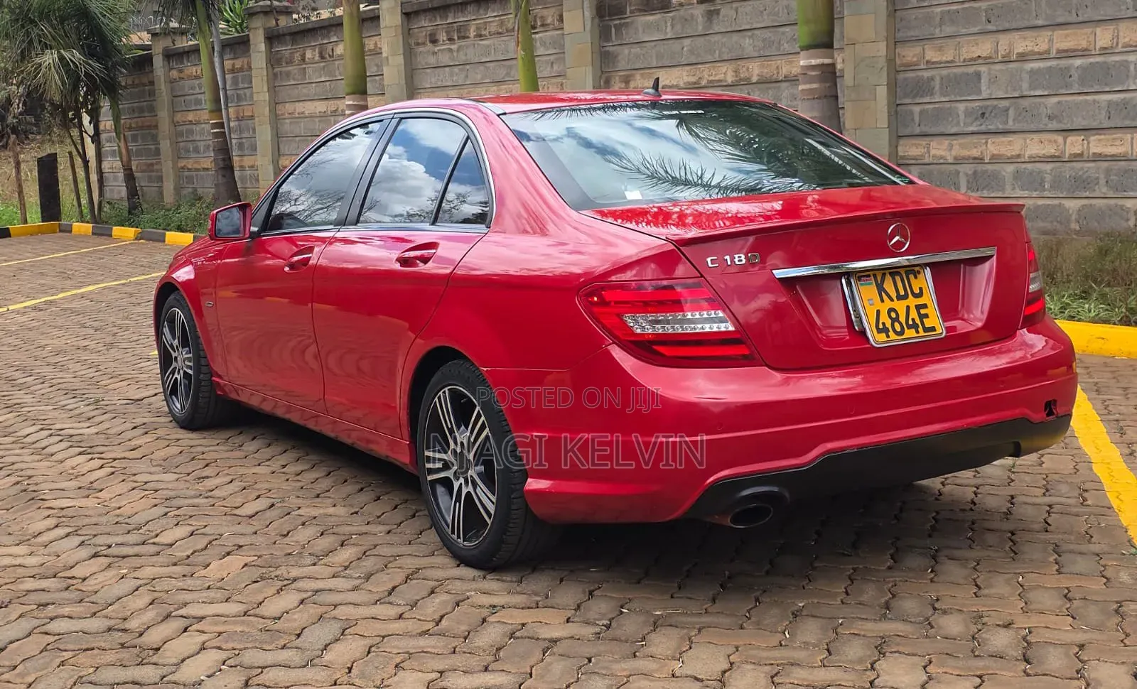 Mercedes-Benz C180 2014 Red