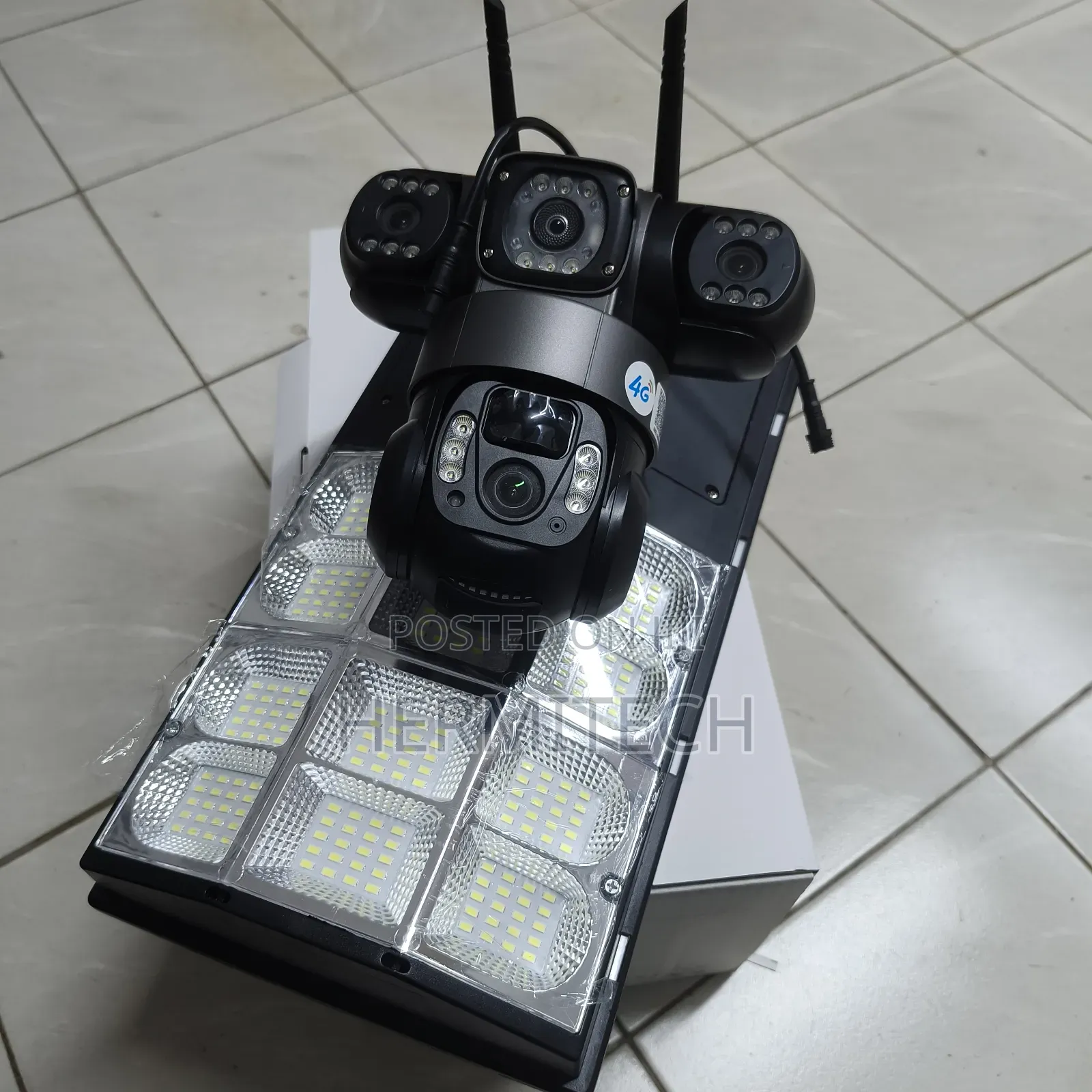 300W Triple-Lens 4G CCTV for Business Premises