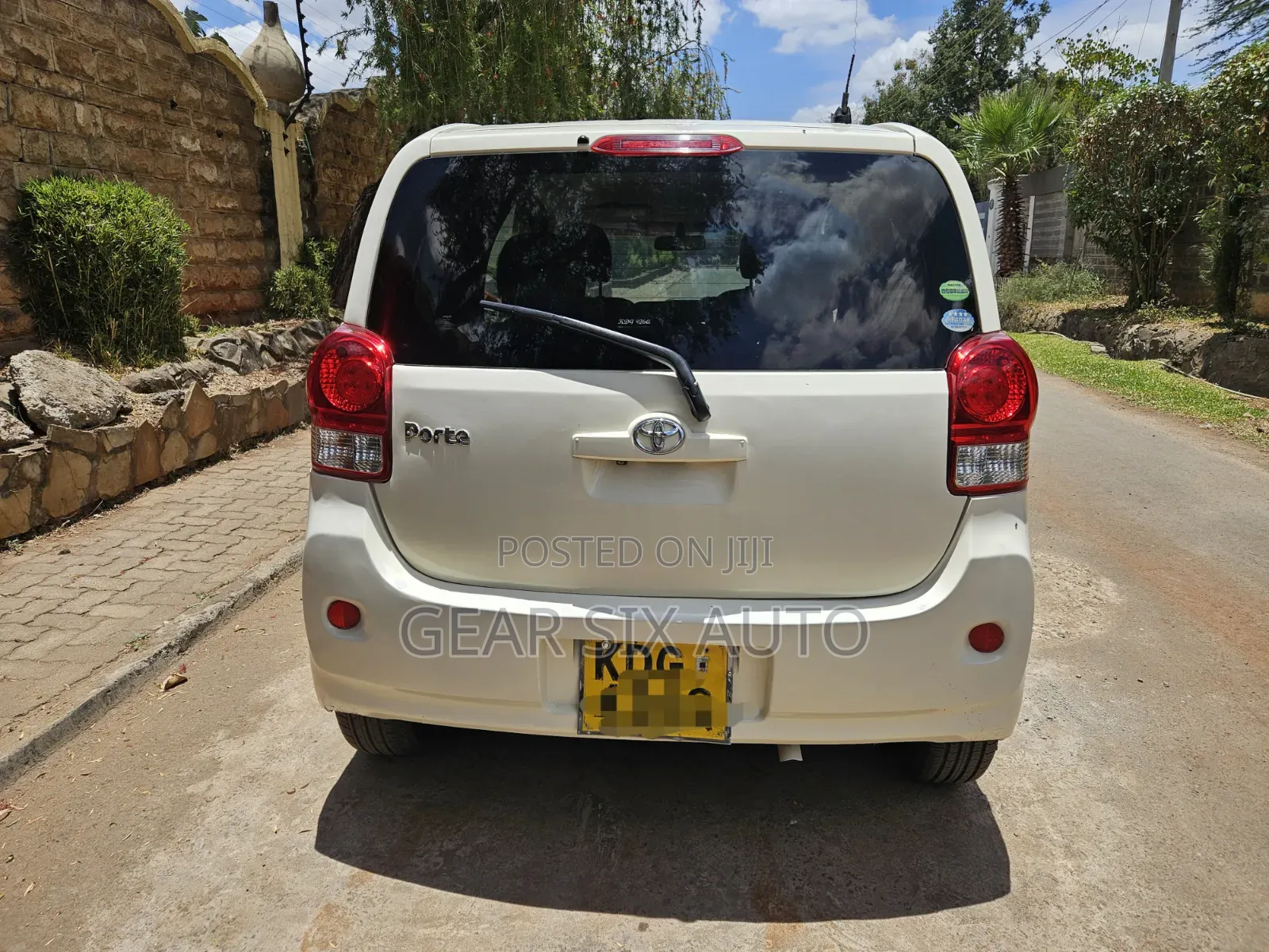 Toyota Porte 1.5 FWD 2014 Beige