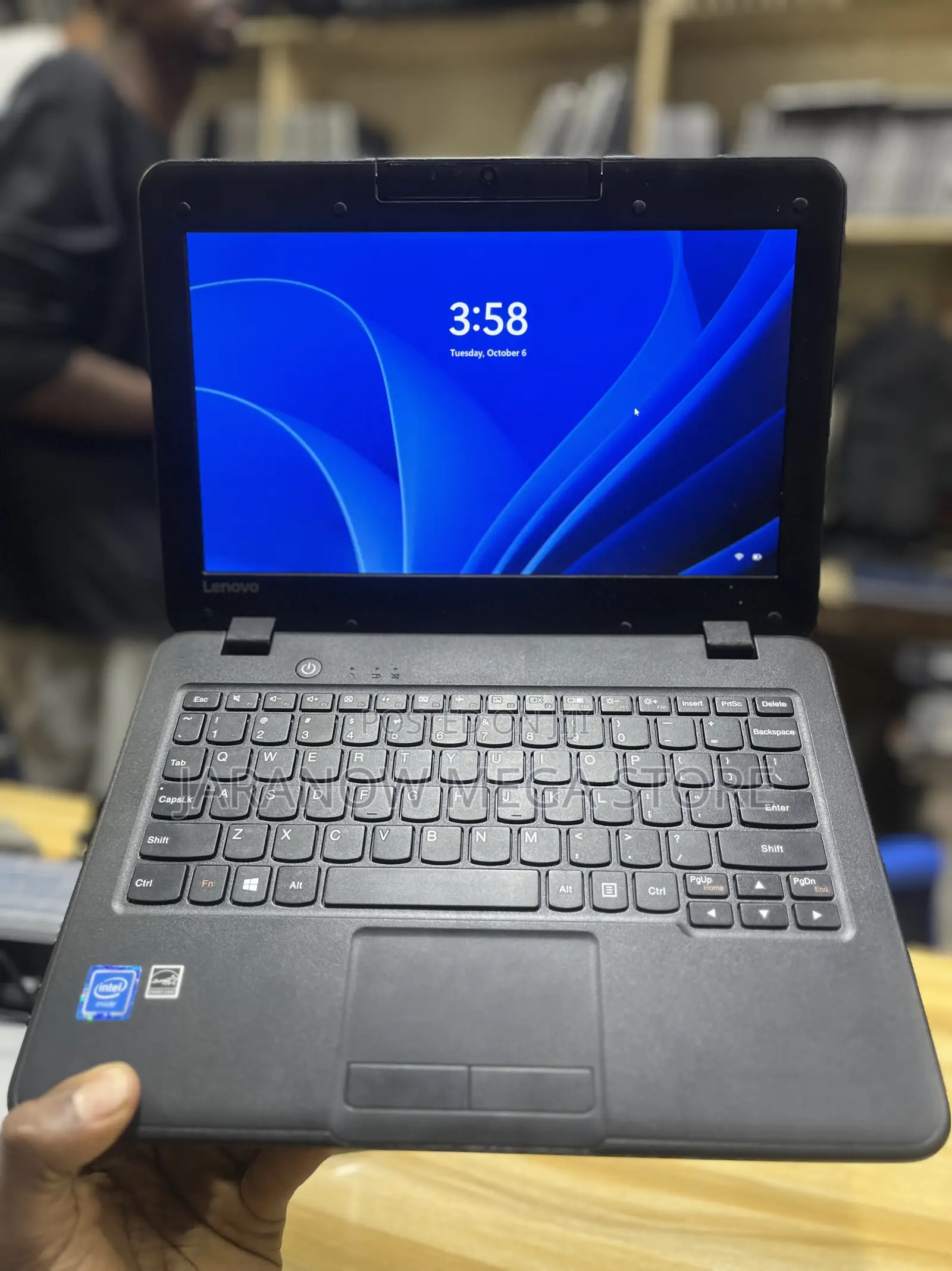 Laptop Lenovo N22 Winbook 4GB Intel HDD+SSD 128GB