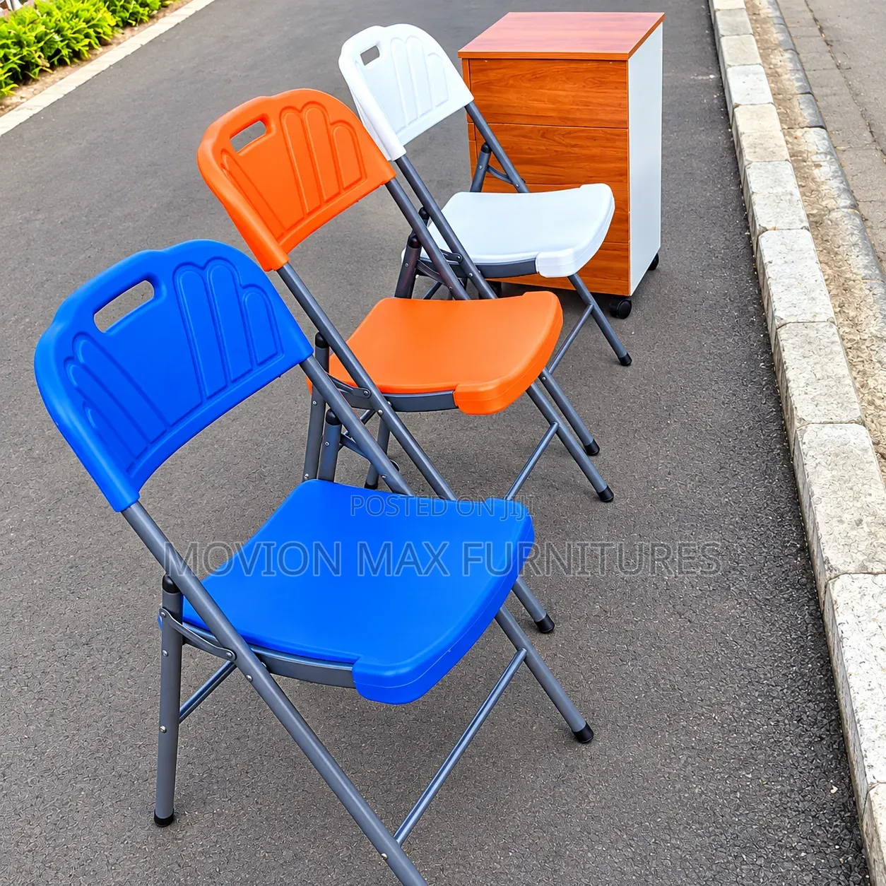 White Plastic Folding Chairs – Event & Conference Chairs