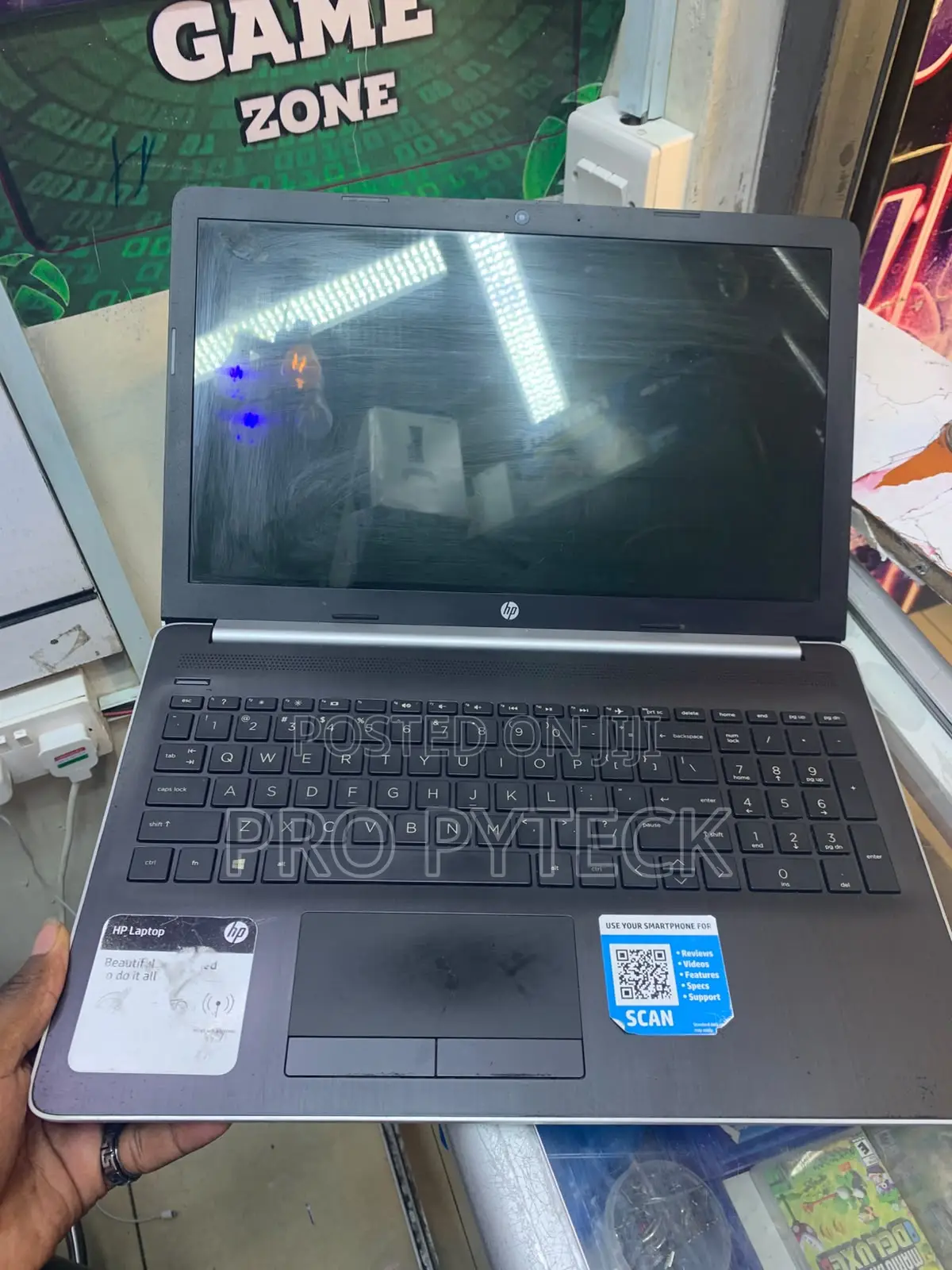 Laptop HP 15-fd0290ns 4GB AMD HDD 1T