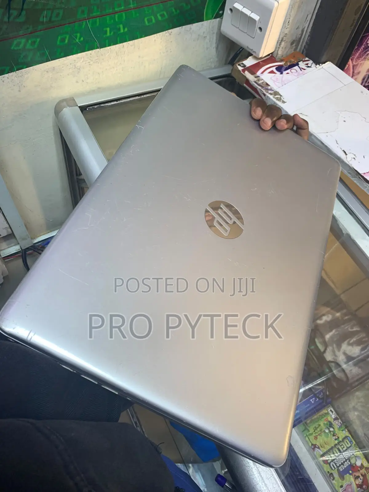 Laptop HP 15-fd0290ns 4GB AMD HDD 1T