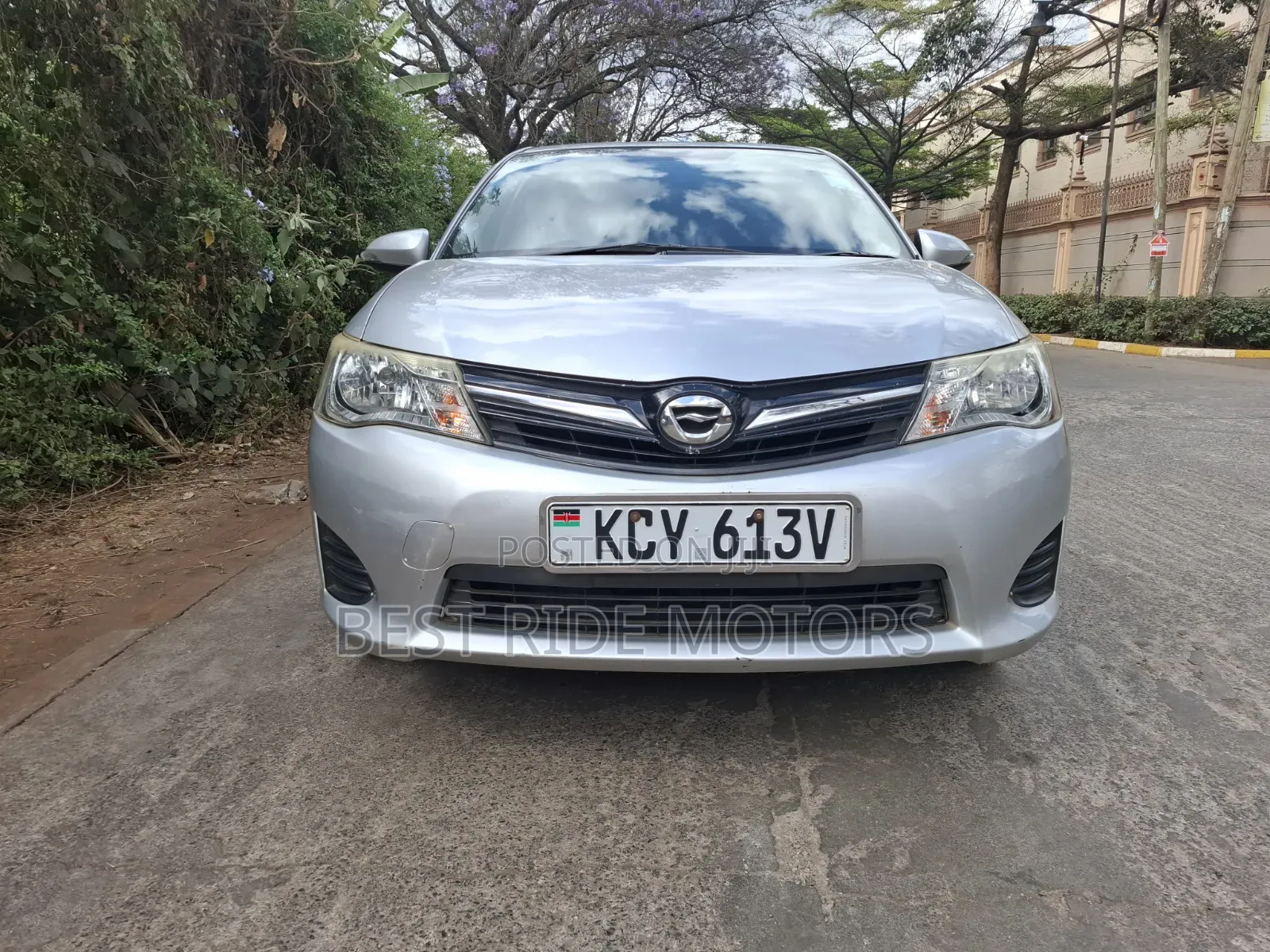Toyota Corolla Fielder 1.5 Petrol FWD 2013 Silver