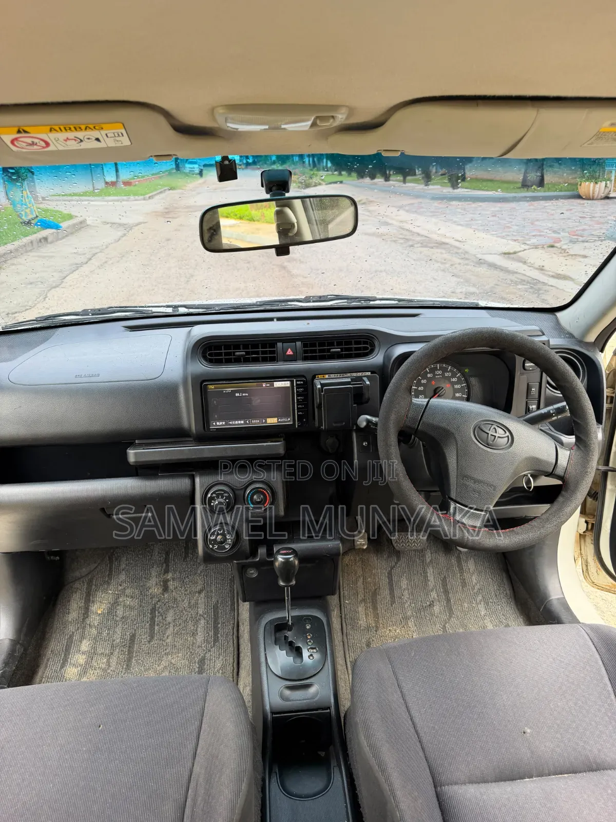 Toyota Probox 1.5 F 2WD 2017 Pearl