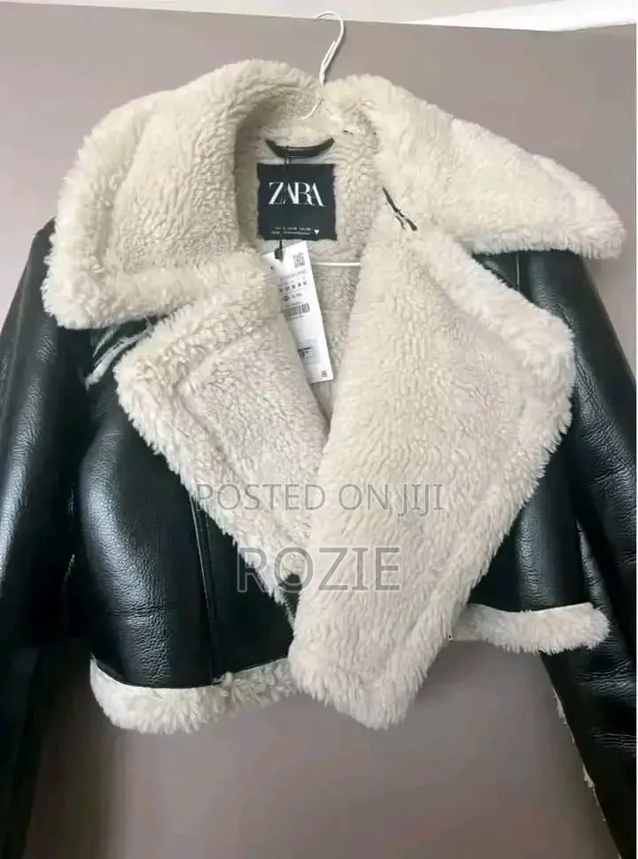 Women’s Black & Cream Warm Jacket – Stylish Winter Jacket