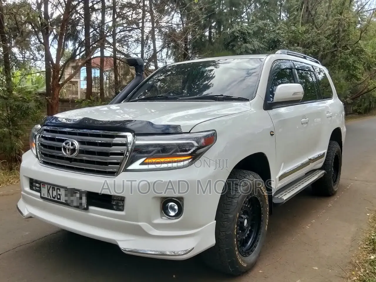 Toyota Land Cruiser 2008 White