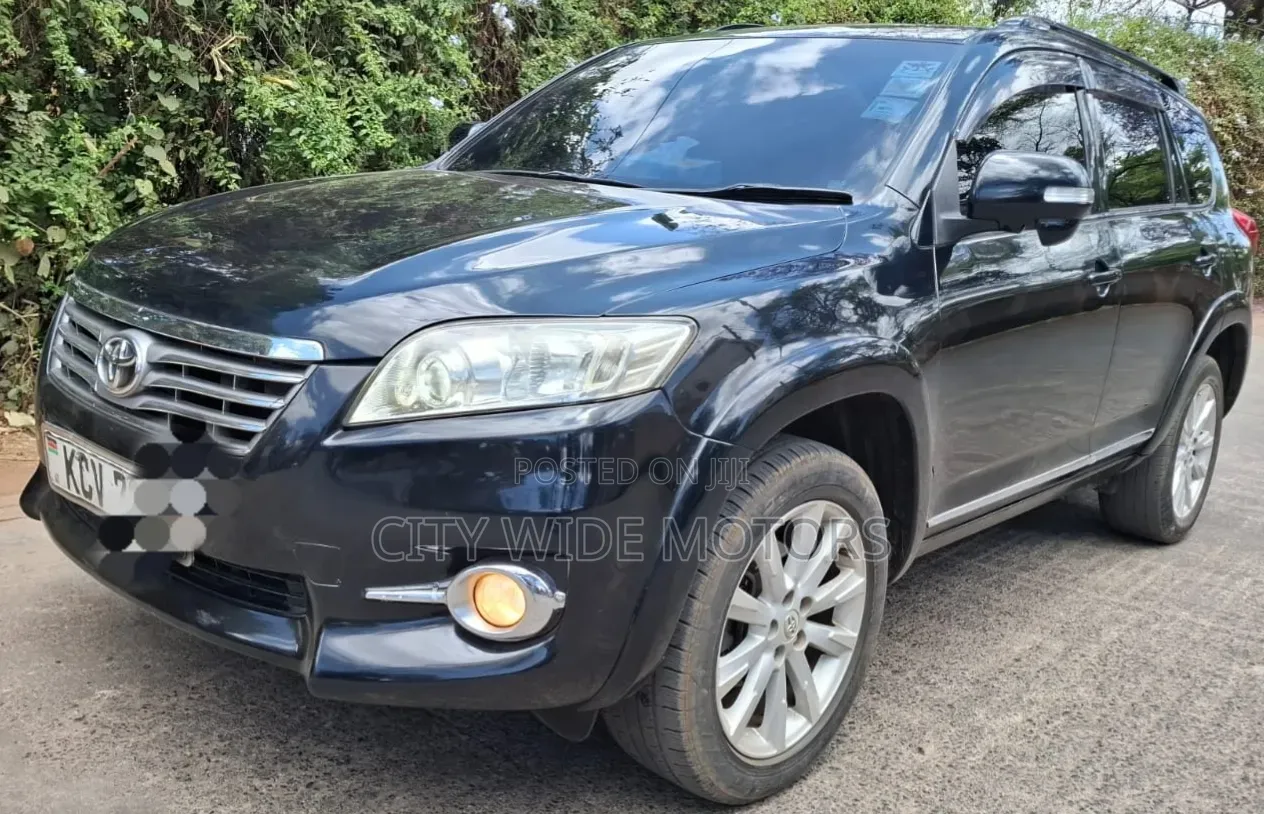 Toyota Vanguard 2012 Black