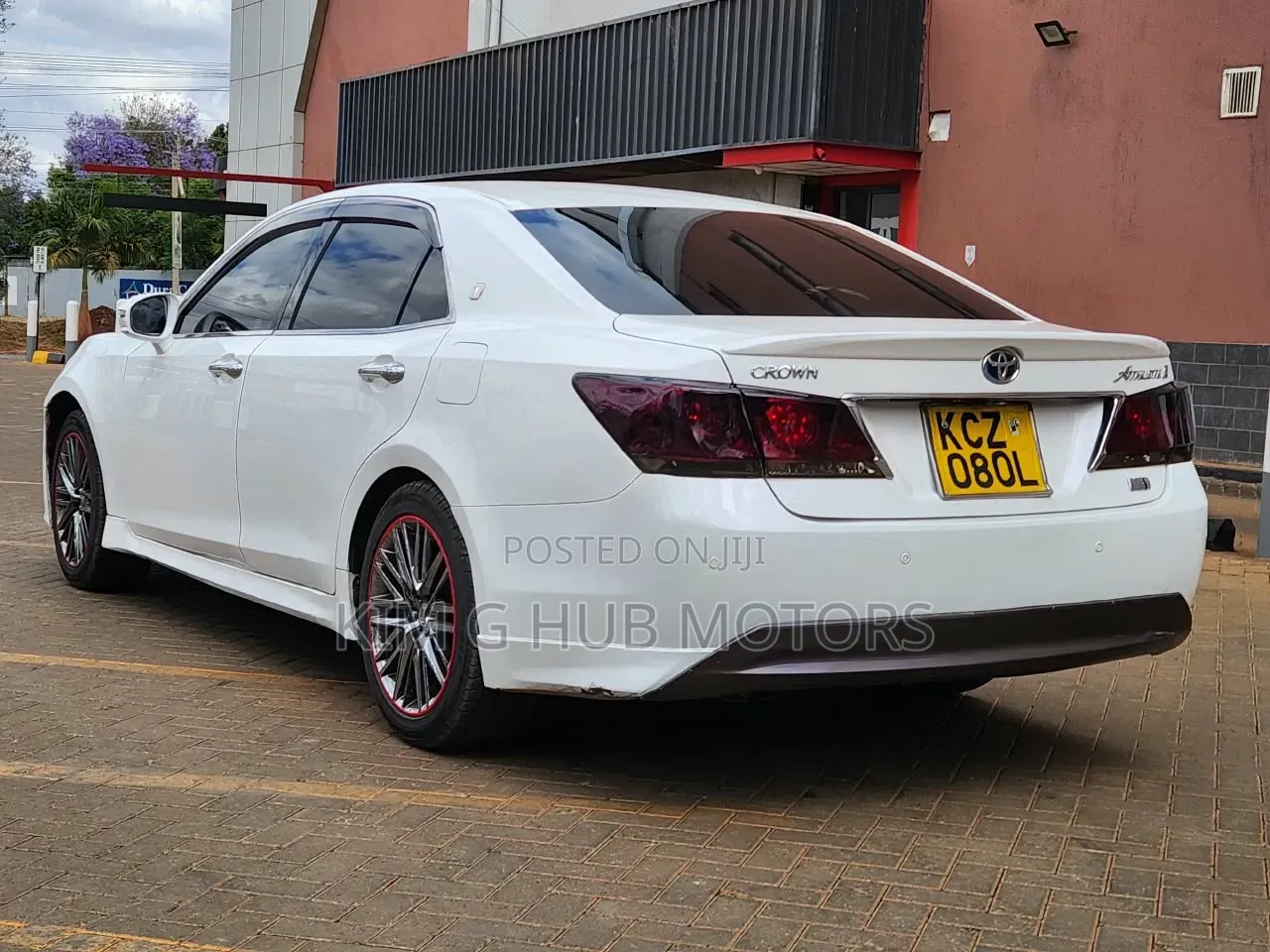 Toyota Crown 2013 White