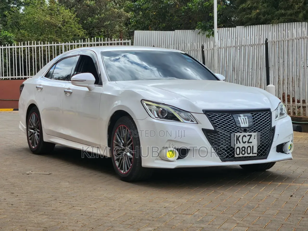 Toyota Crown 2013 White